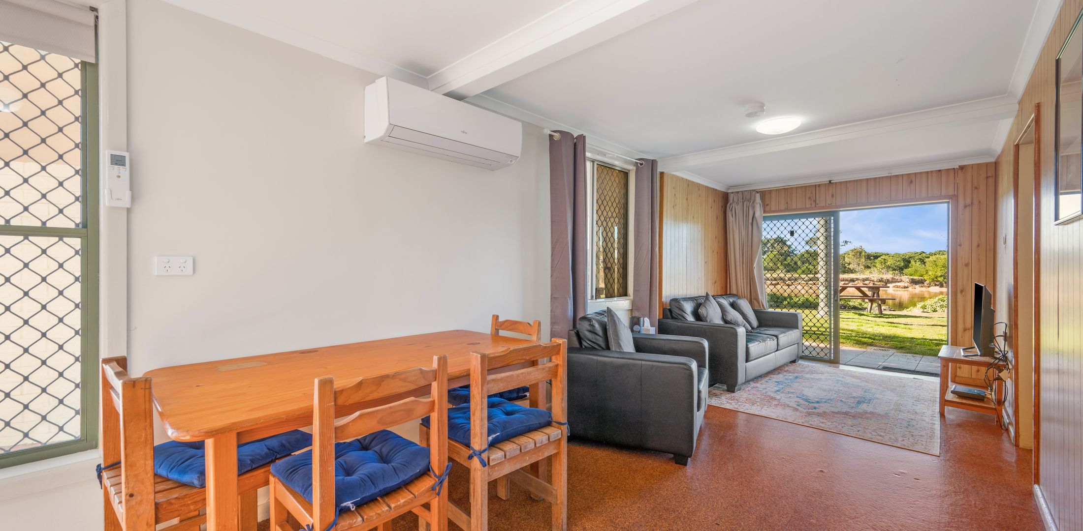 Beachfront 5, 25 Willow Street