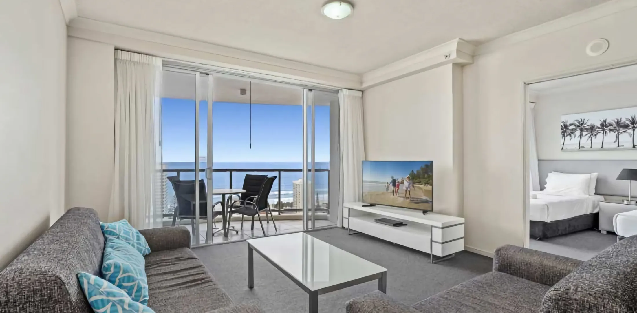 Chevron Renaissance Apartment 2215