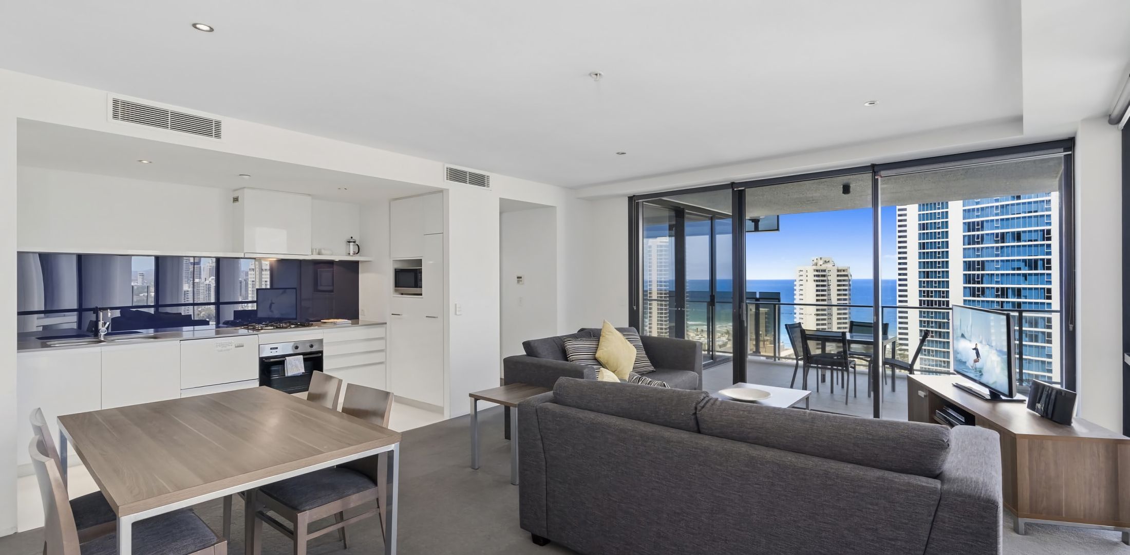 Circle On Cavil Apartment 2205