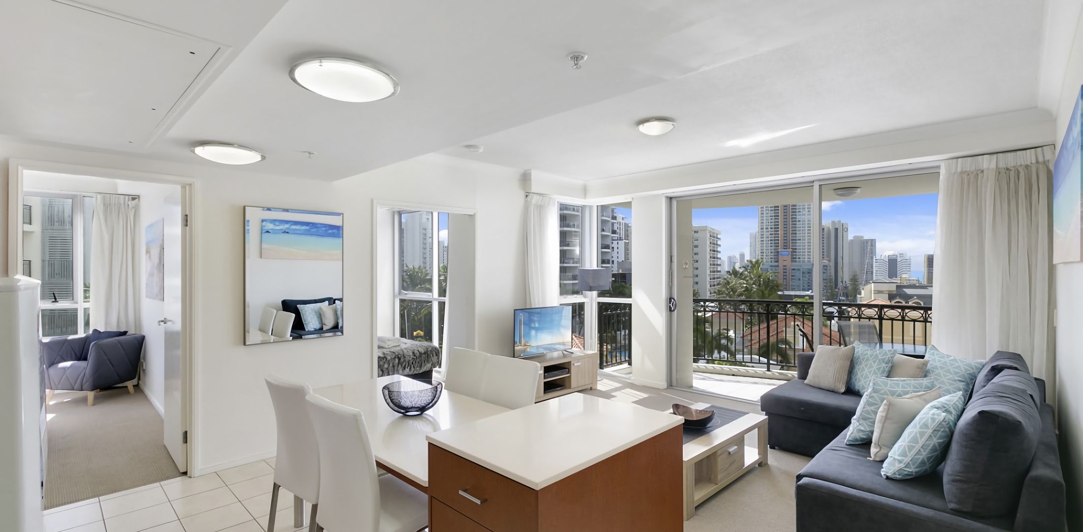 Chevron Renaissance Apartment 1092