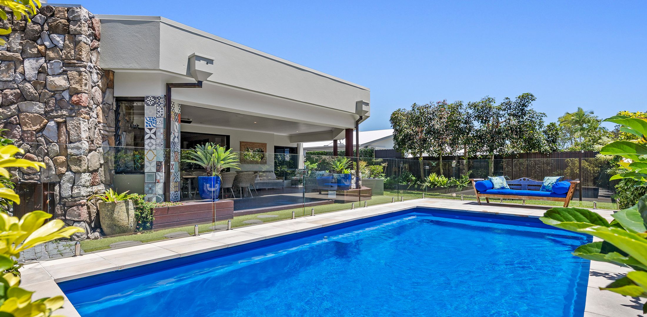 The Doggy Beach House –  with Heated Pool in Pottsville