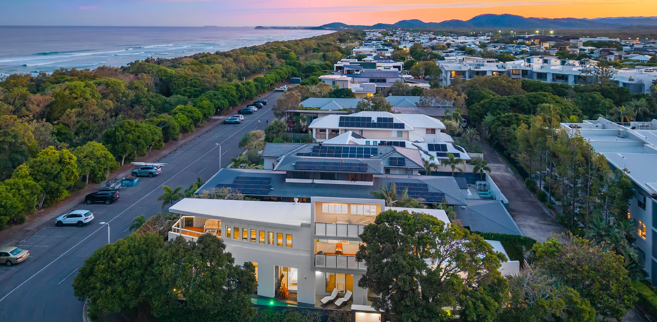 The Boat House- Casuarina Beachfront Home
