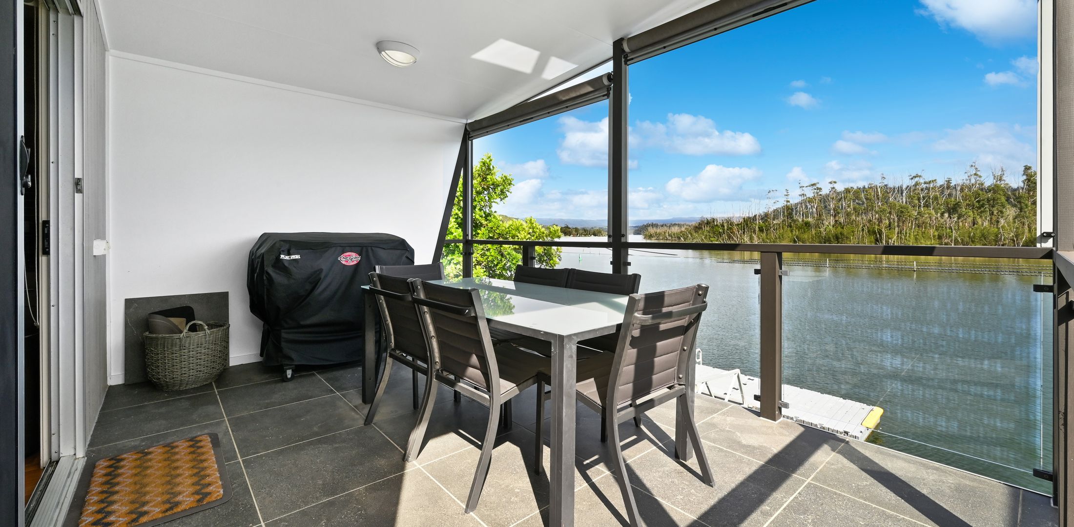 CABIN 17 – Lake Conjola