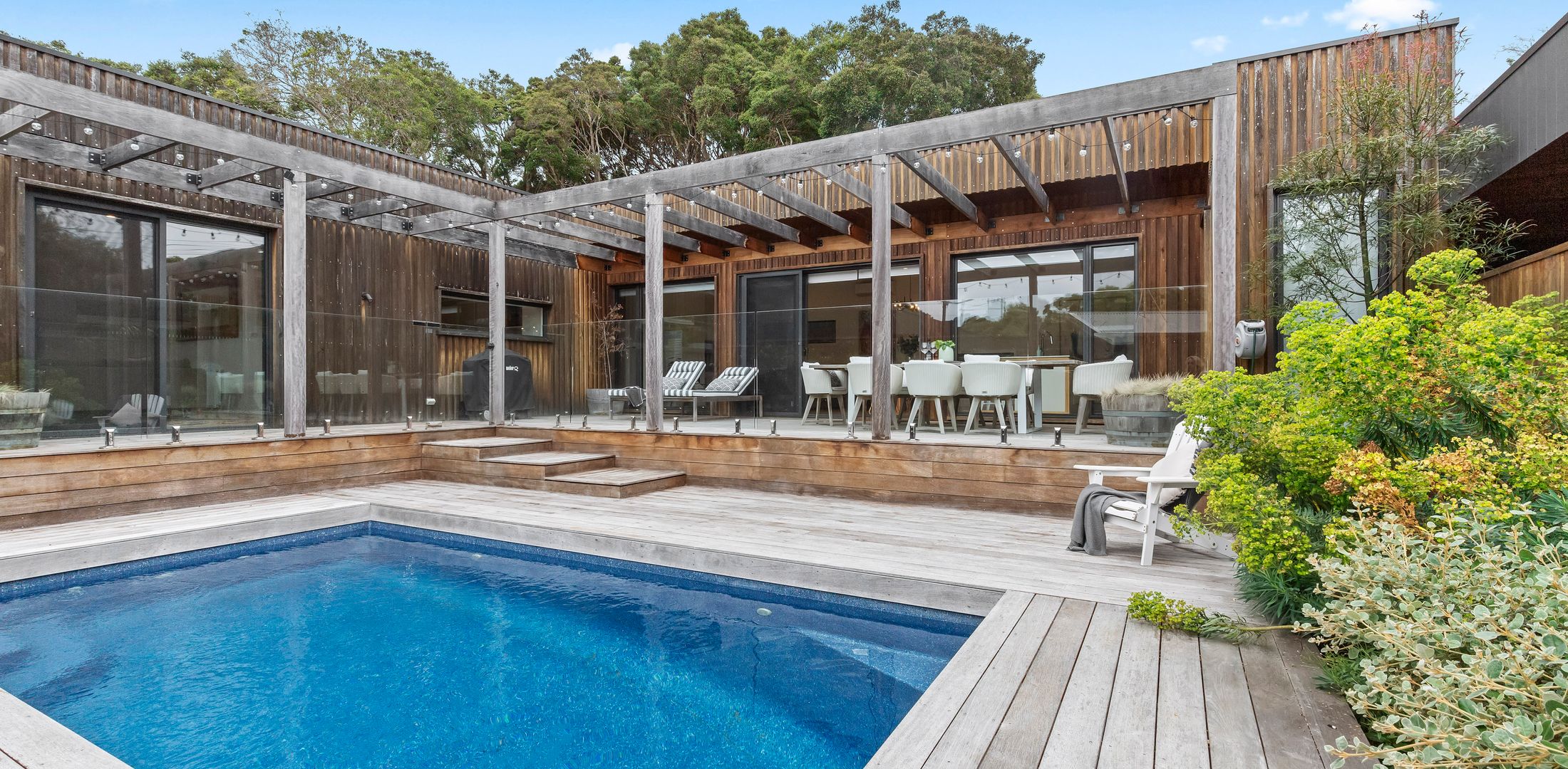 LUXE ON LYDGATE – BLAIRGOWRIE
