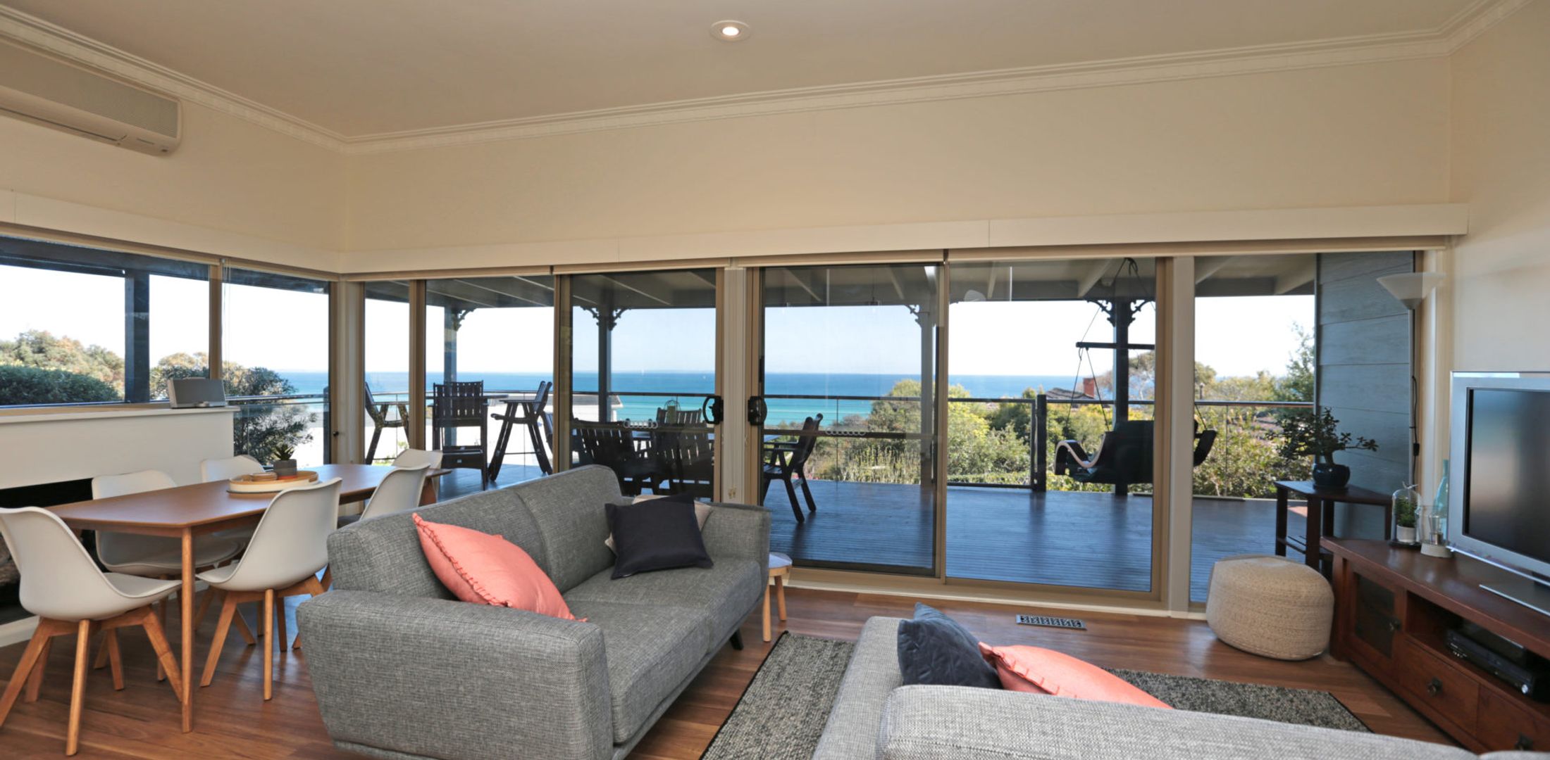 BAY VIEWS ON BROWNE
