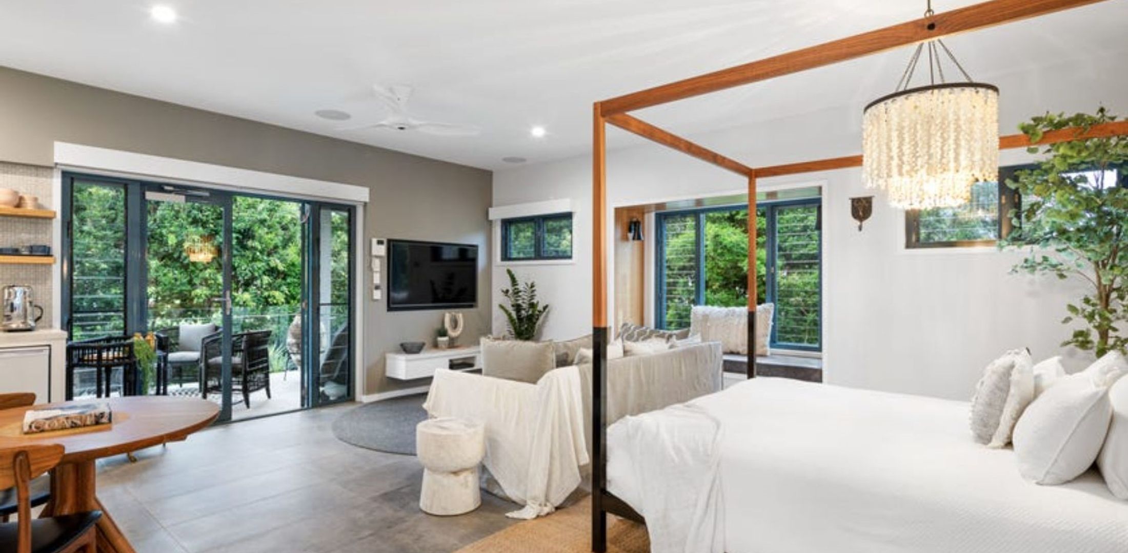 Mimosa Retreat