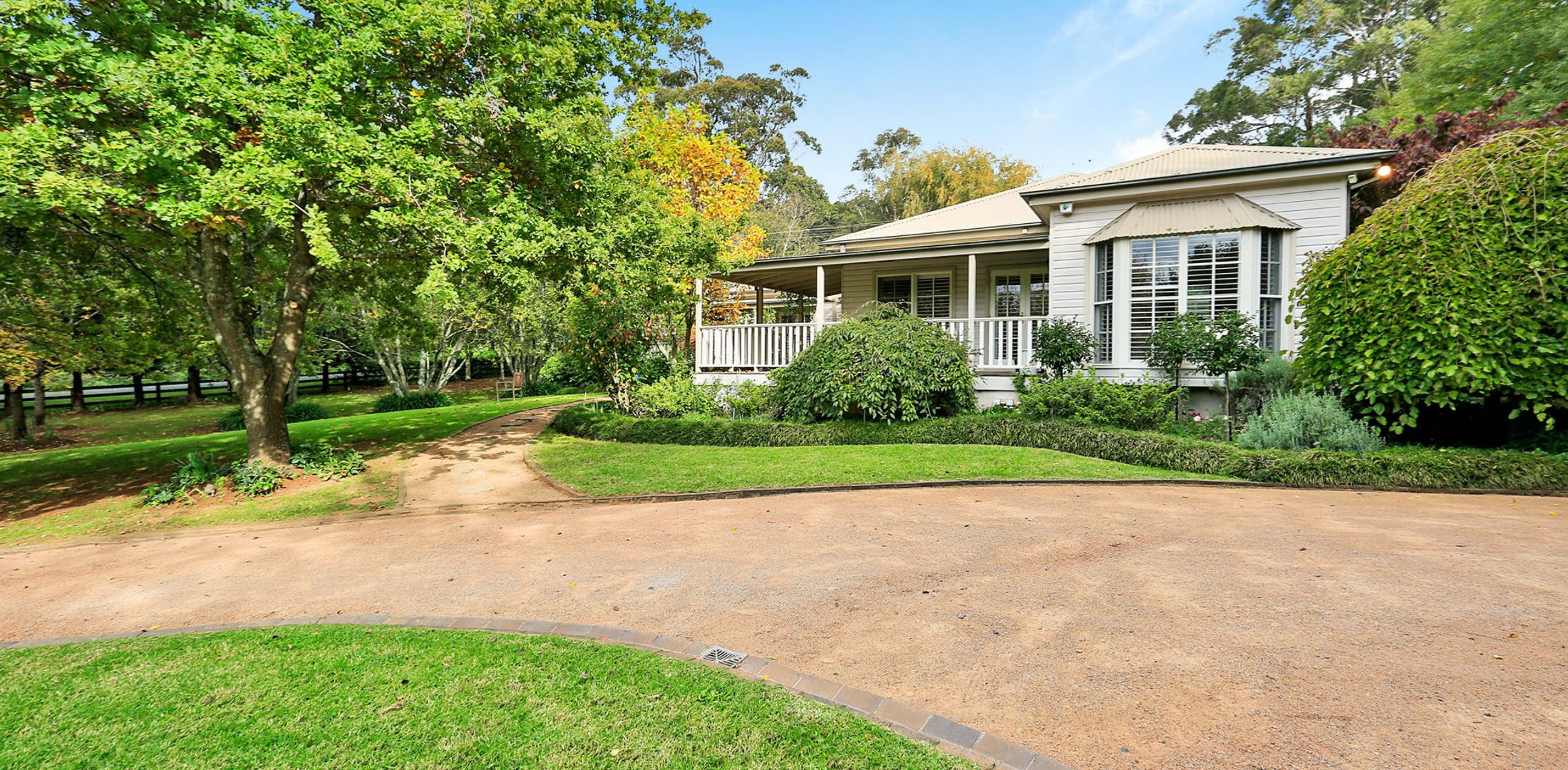 Mirrabooka, Burrawang