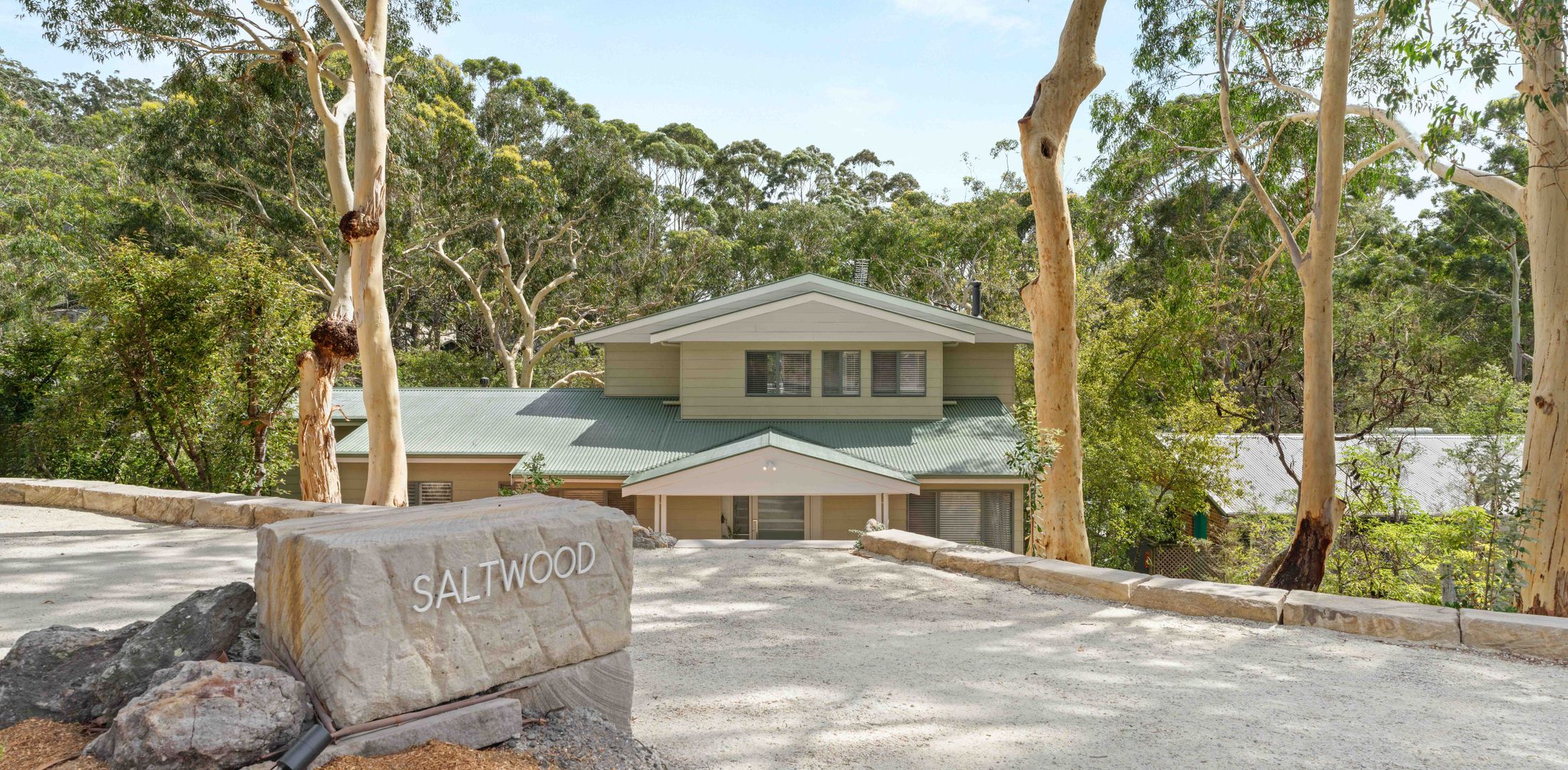 Saltwood at Hyams Beach