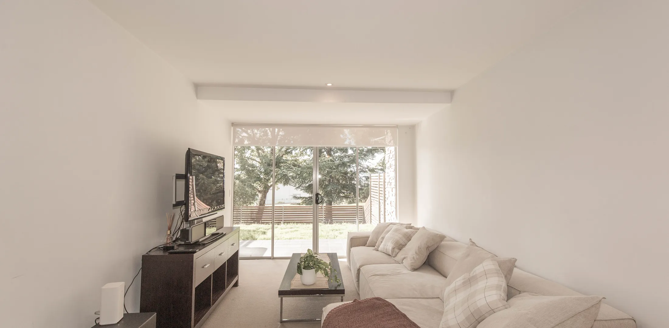 Edge – 2/16 Clyde Street