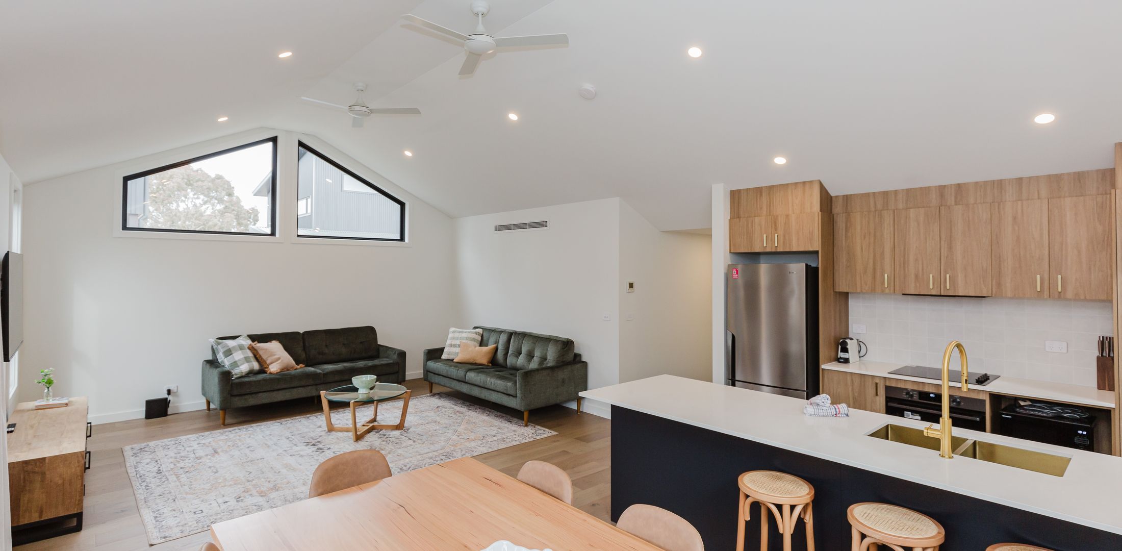16B Rawson Street
