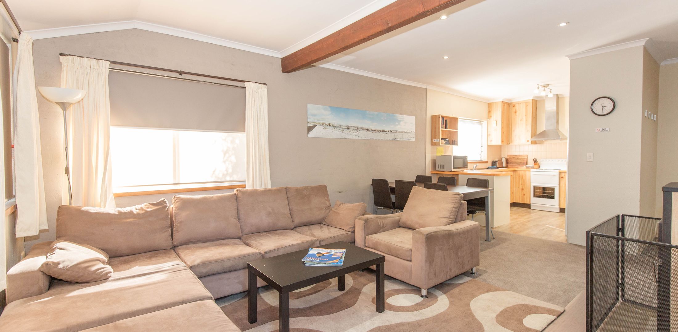 Charvel – 2/35 Gippsland Street