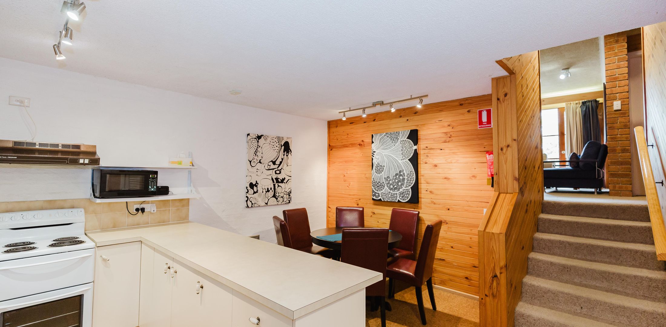 Misty Gables – 2/24 Townsend Street