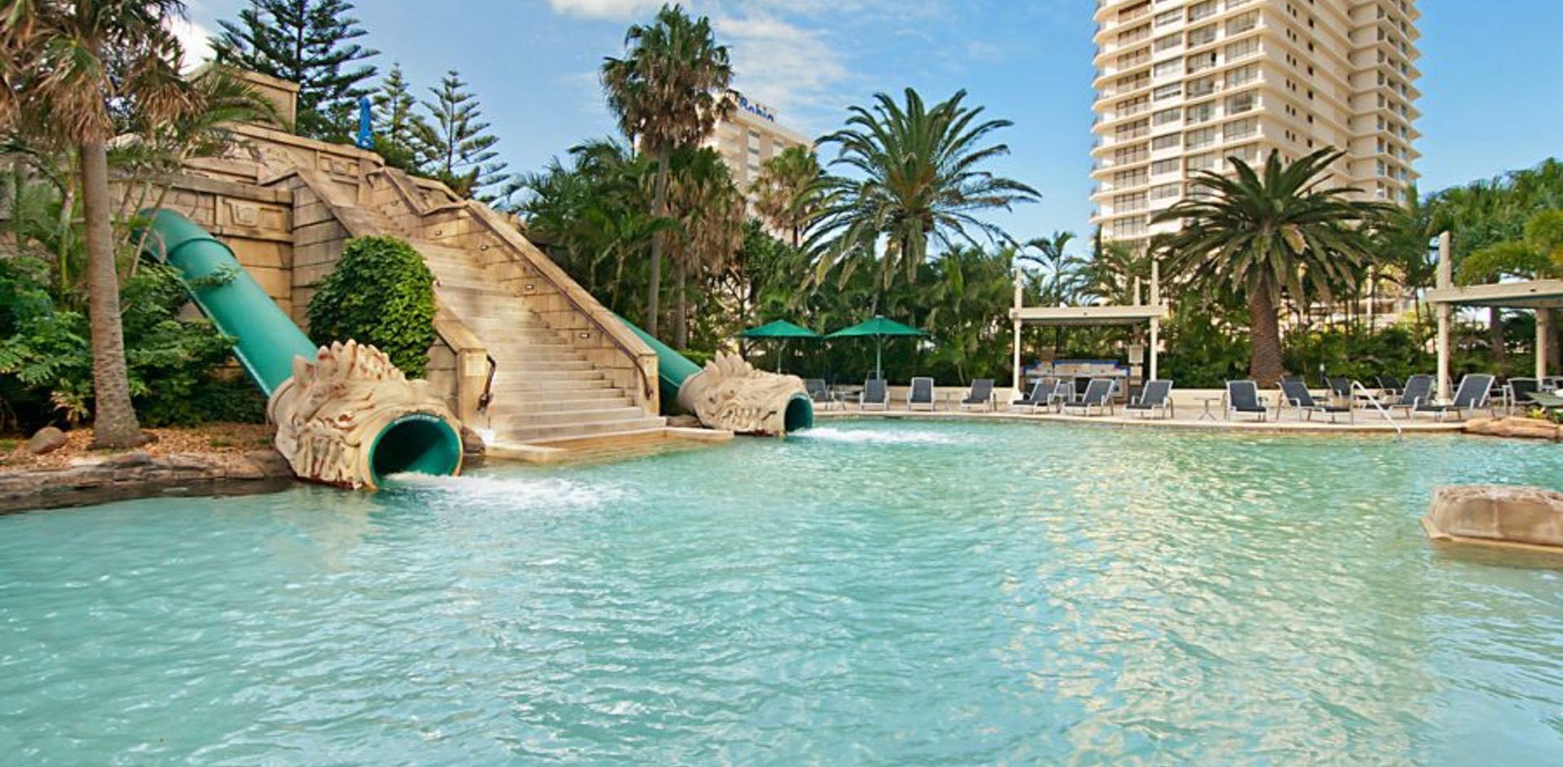 Spacious Family Apt – Waterslides & Ocean Views!