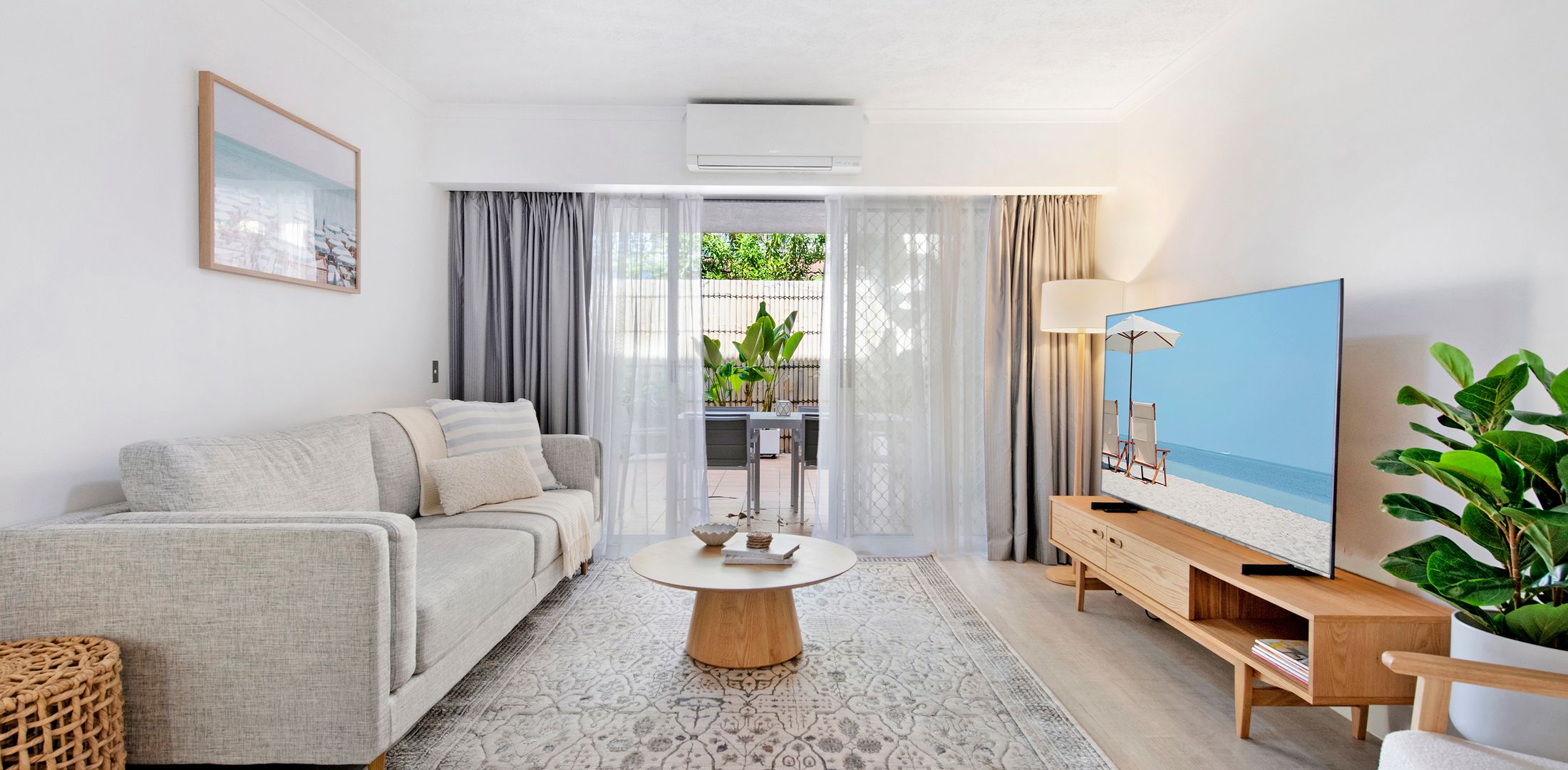 Broadbeach Oasis – 2 Bedroom Apartment in Britannia