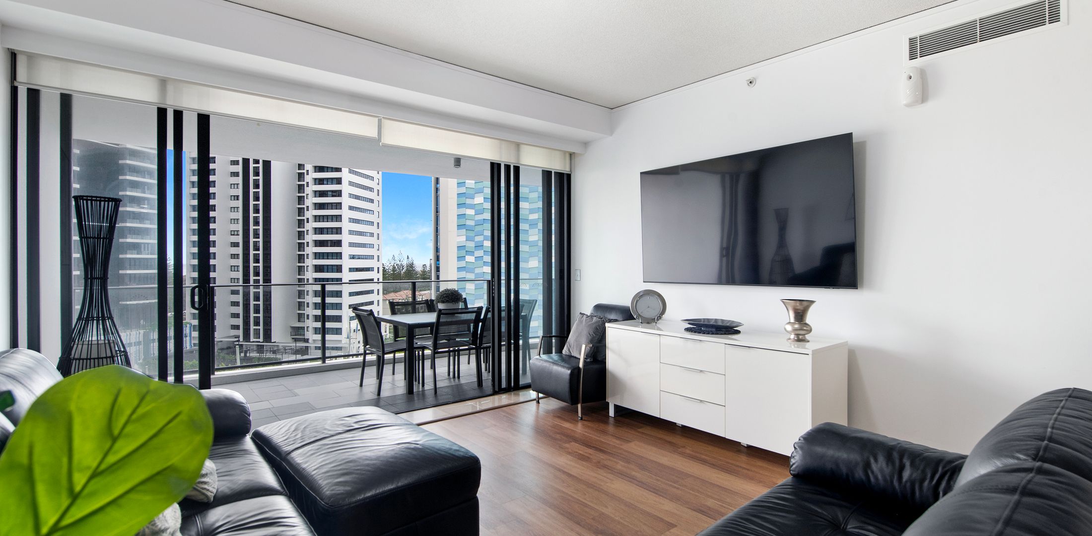 Sierra Grand Spacious 3 Bedroom Apartment