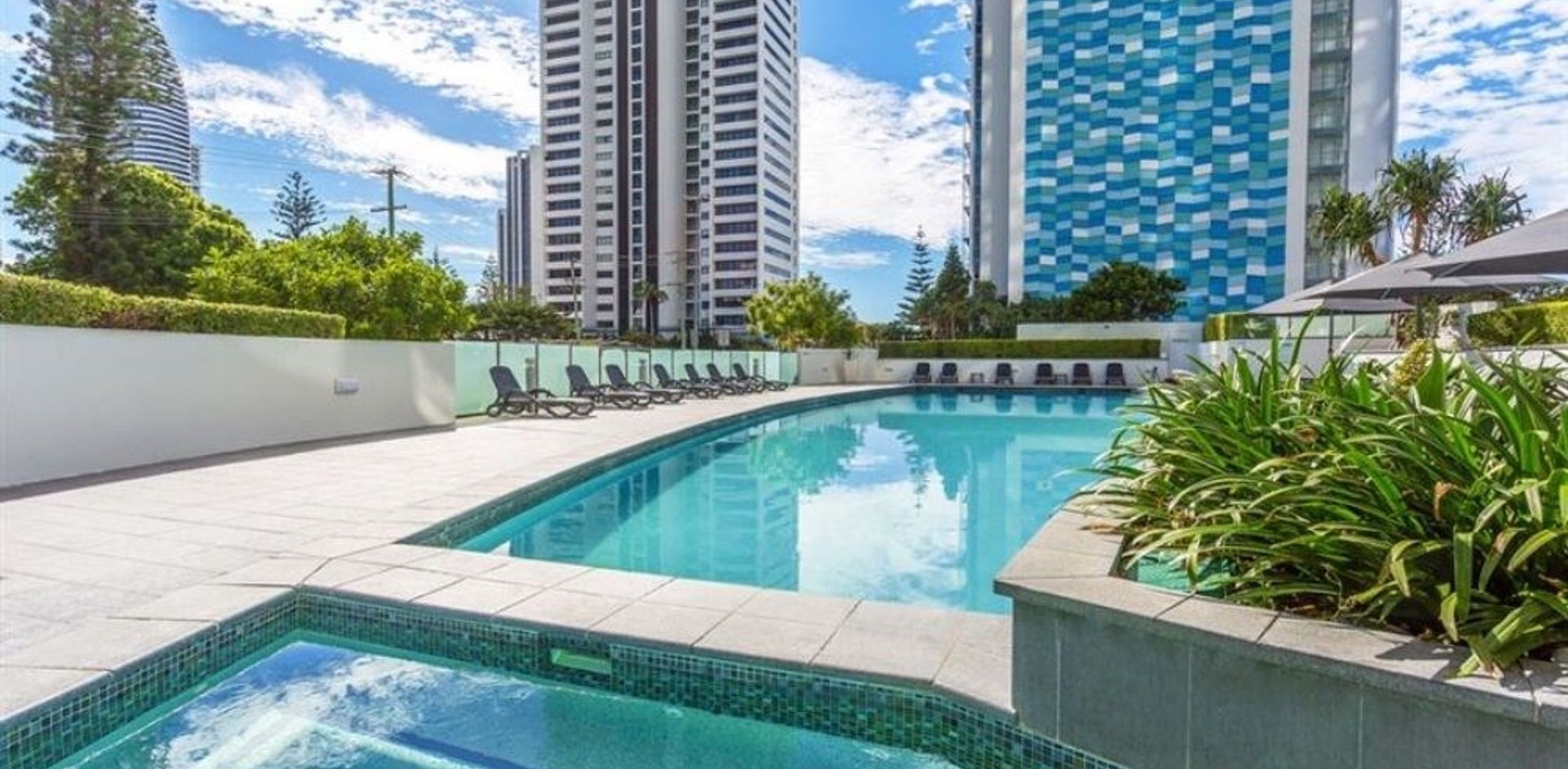 3BR Apartment Hinterland Views – Sierra Grand