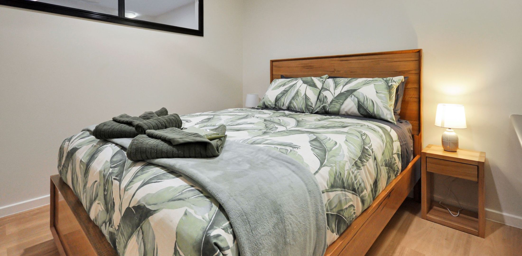 Cozy Kingsmill – 3×3 – 8/9 Kingsmill St
