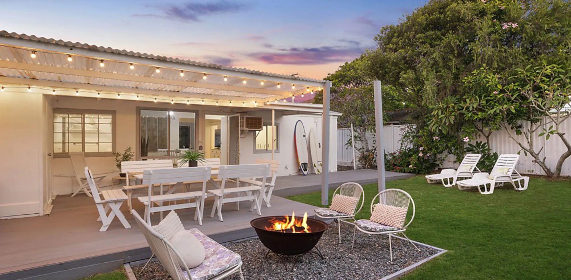 Sunny Shores Beach House Pet Friendly