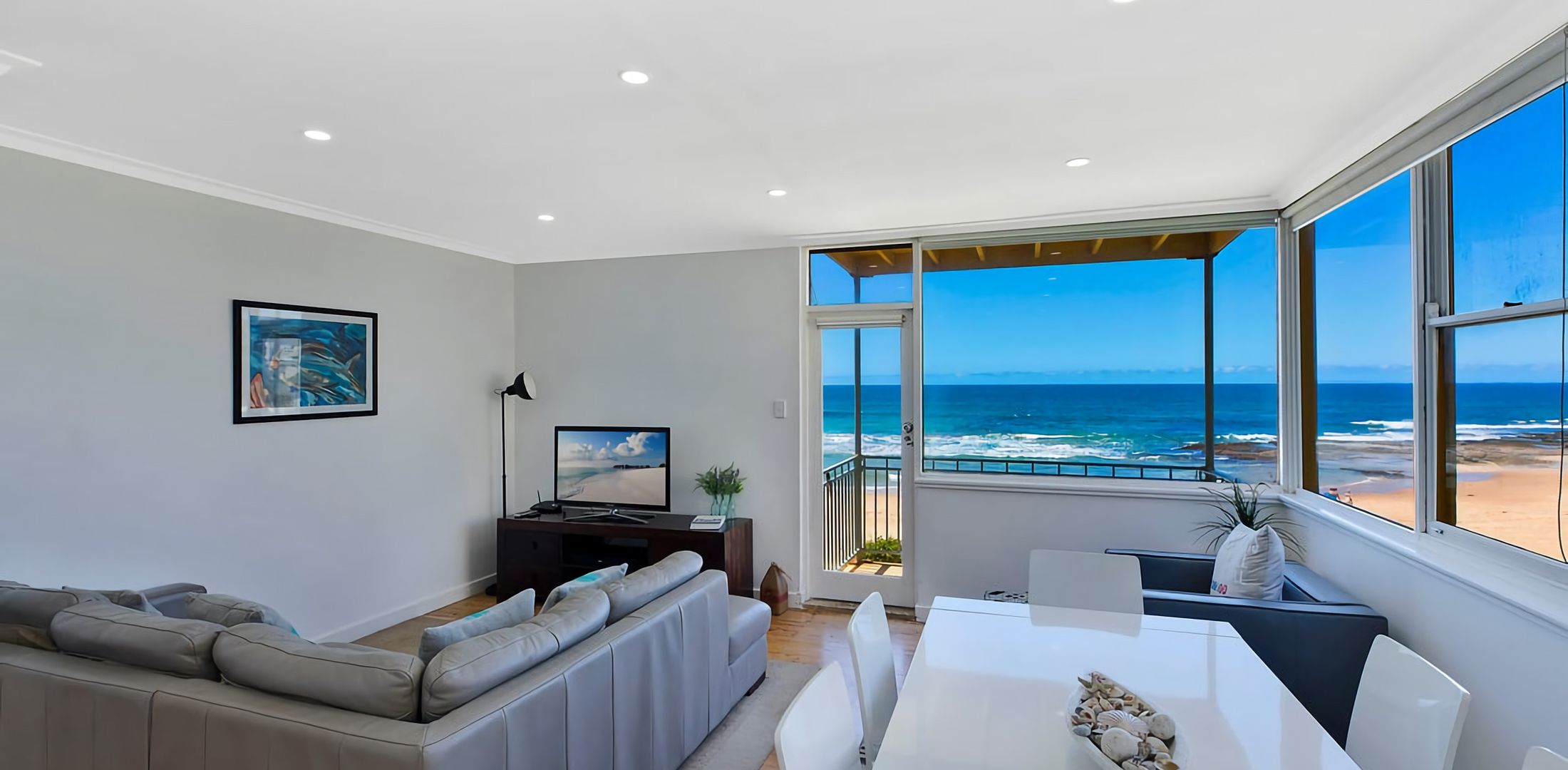 Golden Sands 1 Absolute Beachfront
