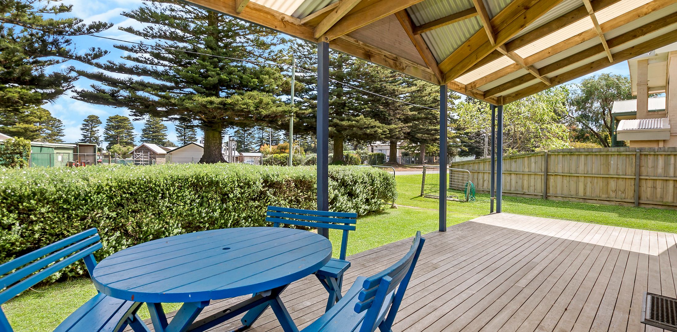 Yachthouse