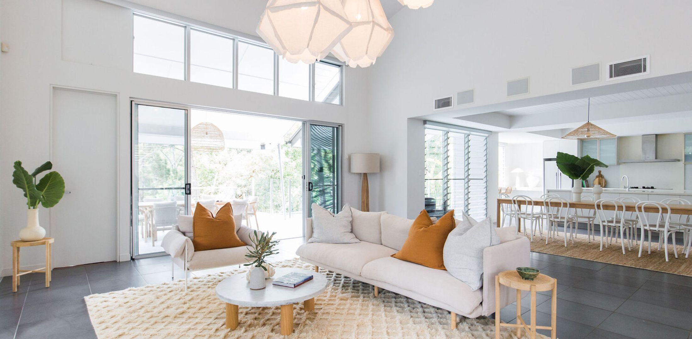 Mamilla Beach House – Pool – Designer – Media room