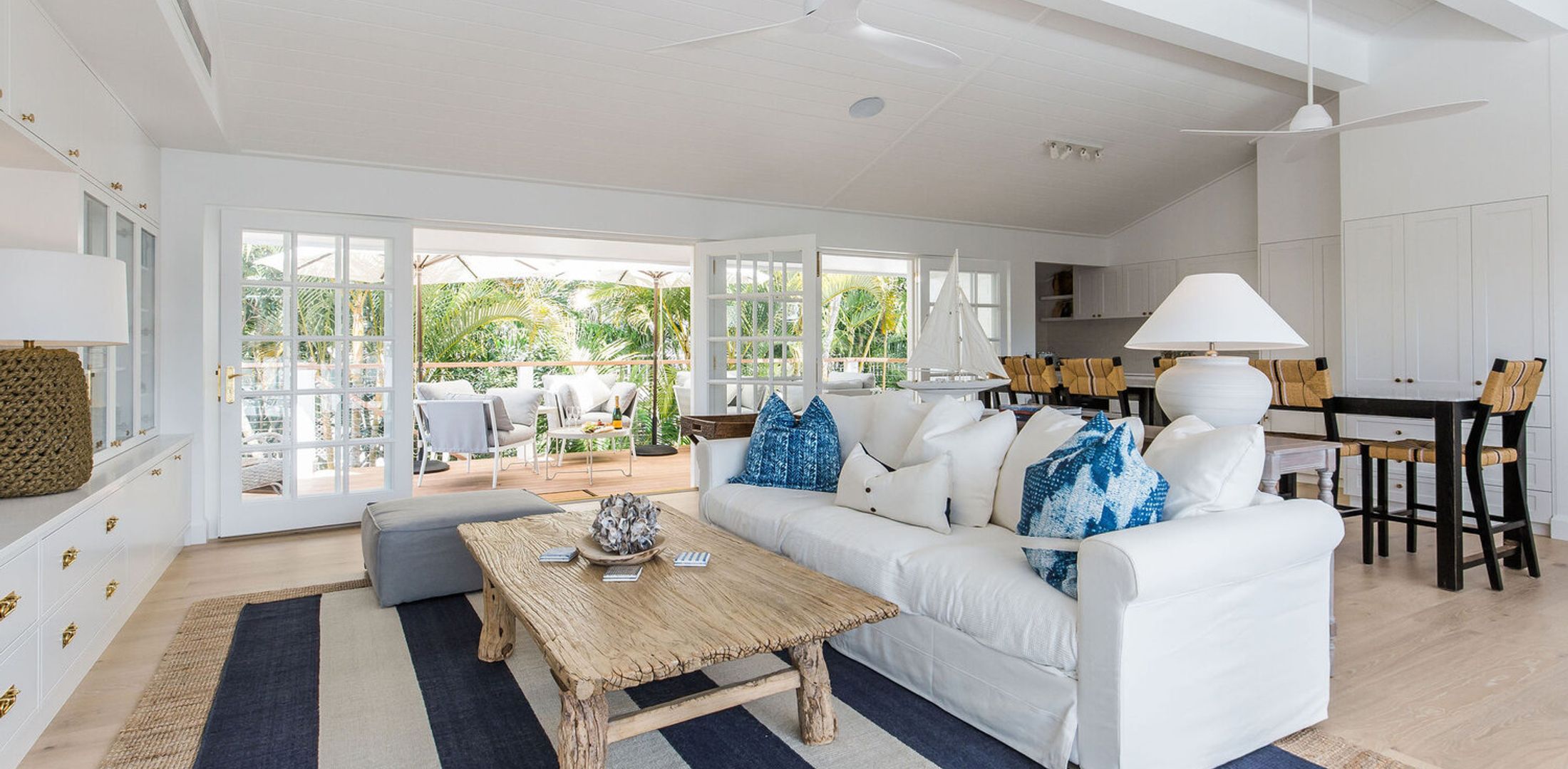 Marola – Location – Style – Decks – Heated pool