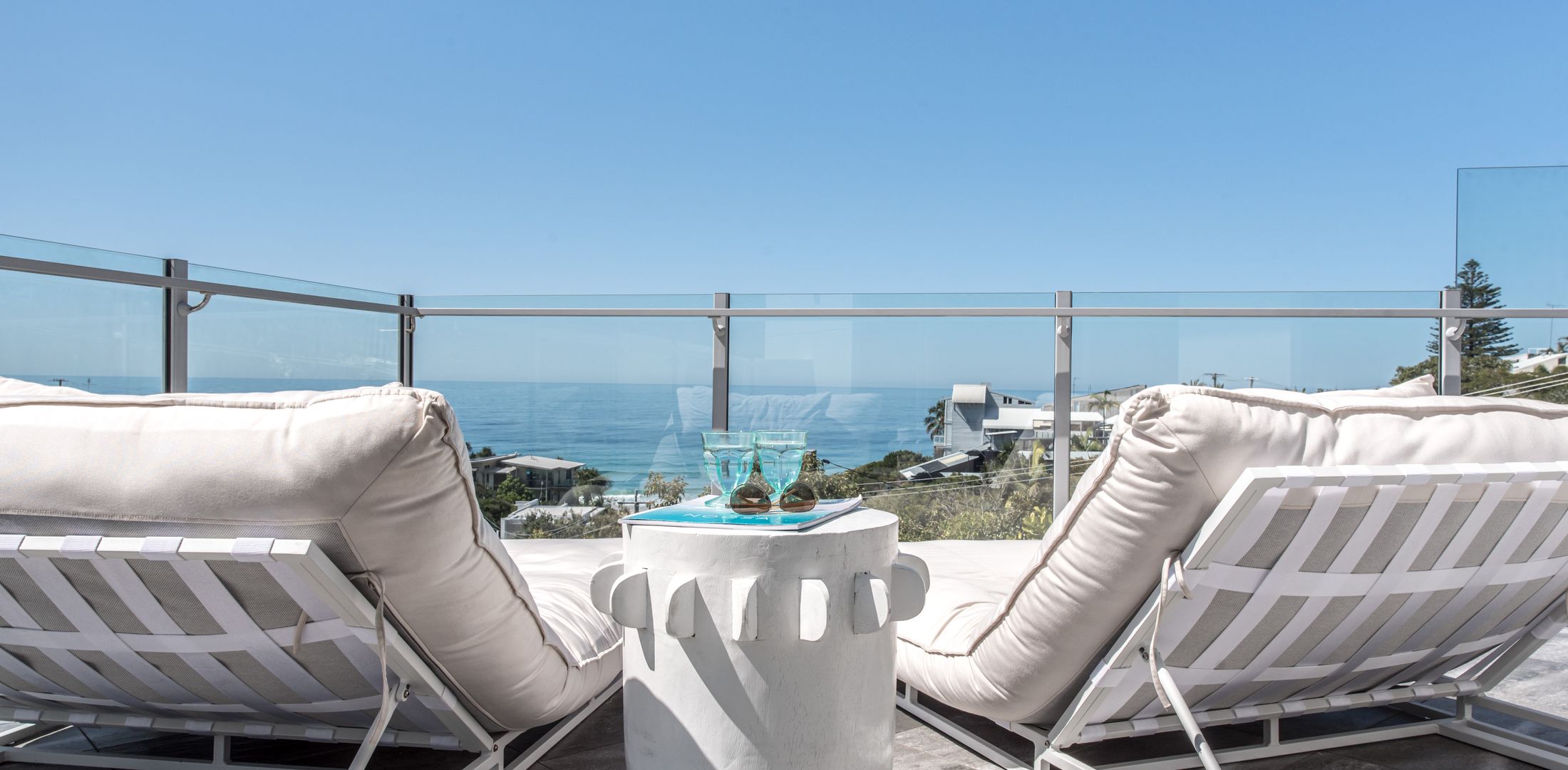 Villa Isabelle – Sunshine Beach – Views – Pool