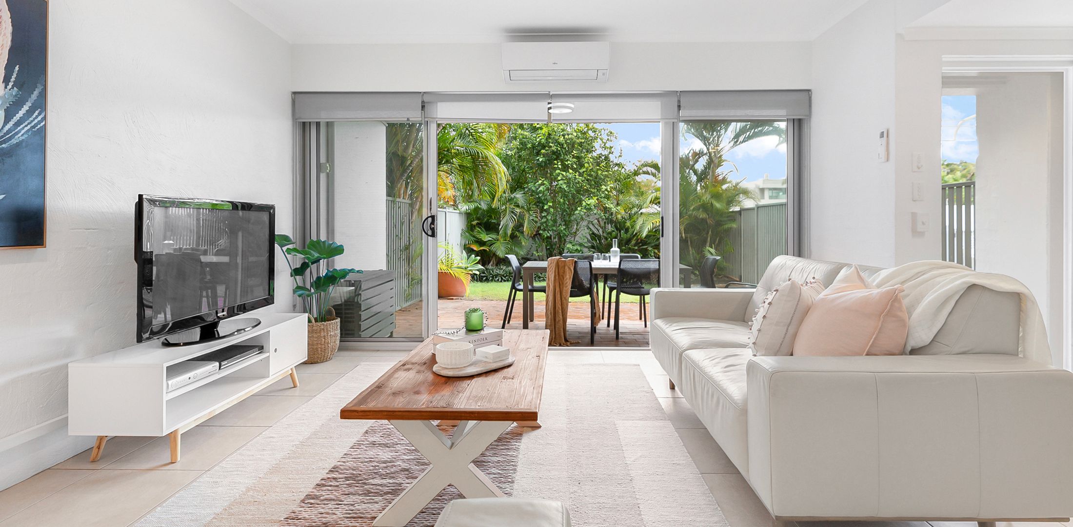 LE COURT 4 – NOOSA BEACH AND SHOPS
