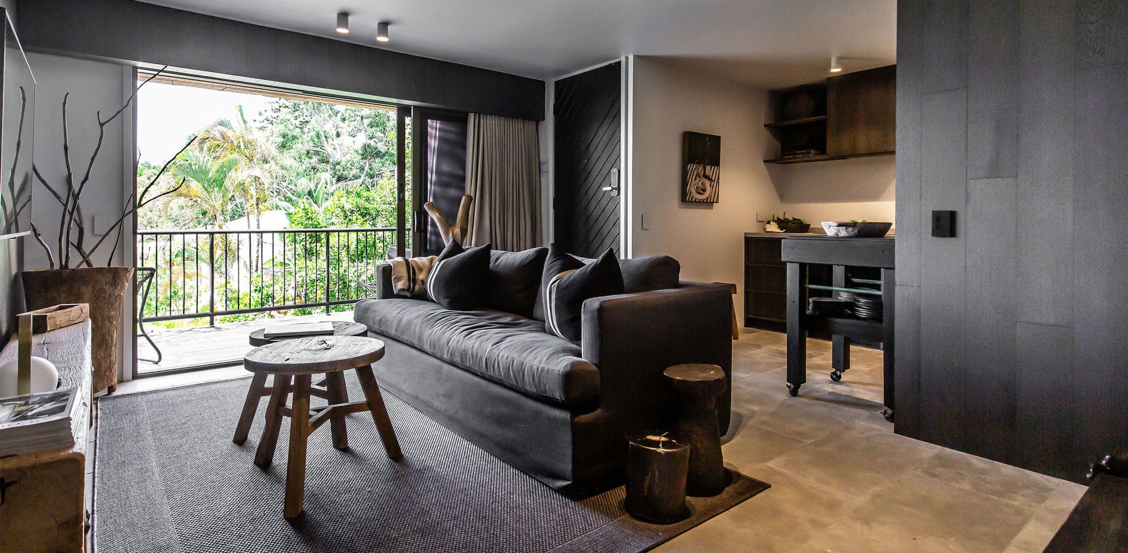 The Laguna Lodge – relax in style.