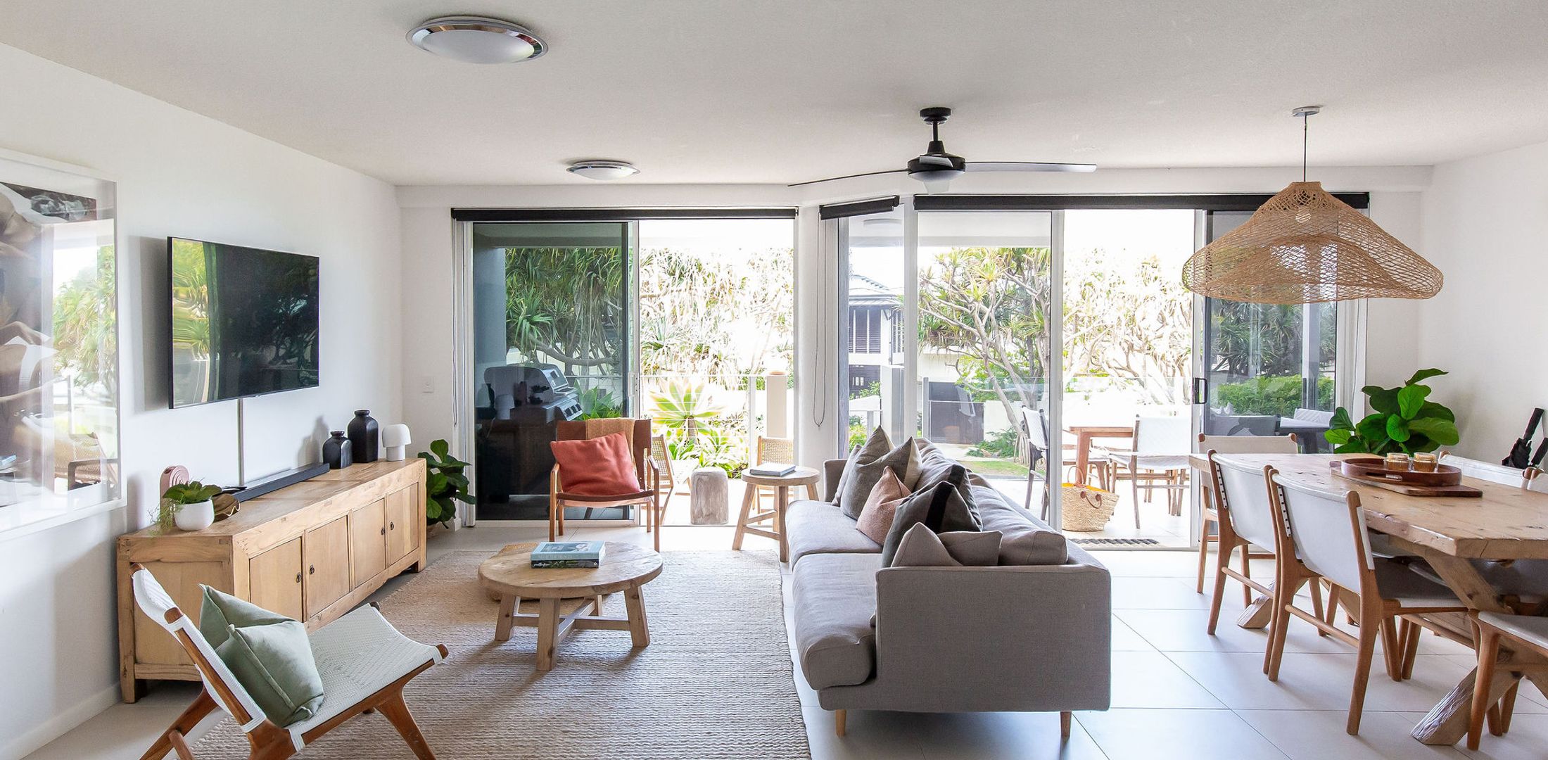 Spirit on Sunshine – 3 bedrooms with style, beach