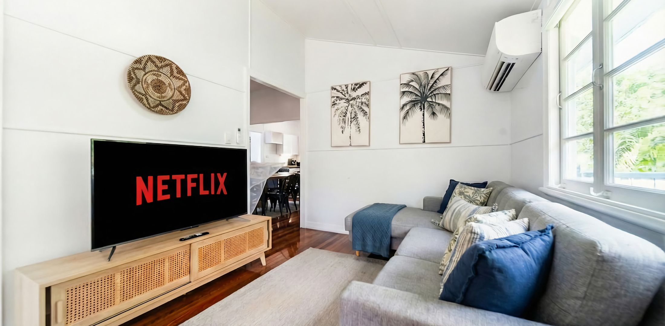Living room image 1