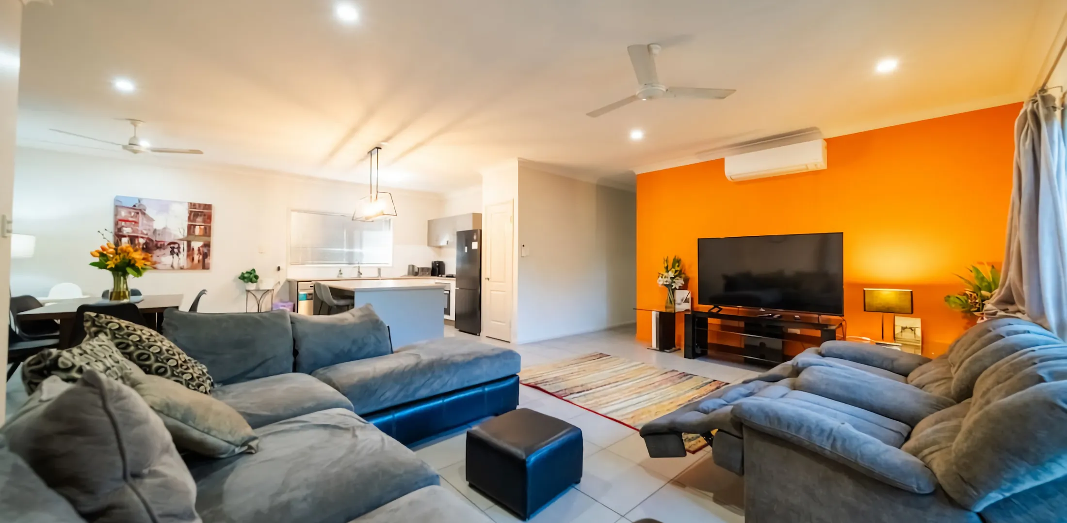 Living room image 1