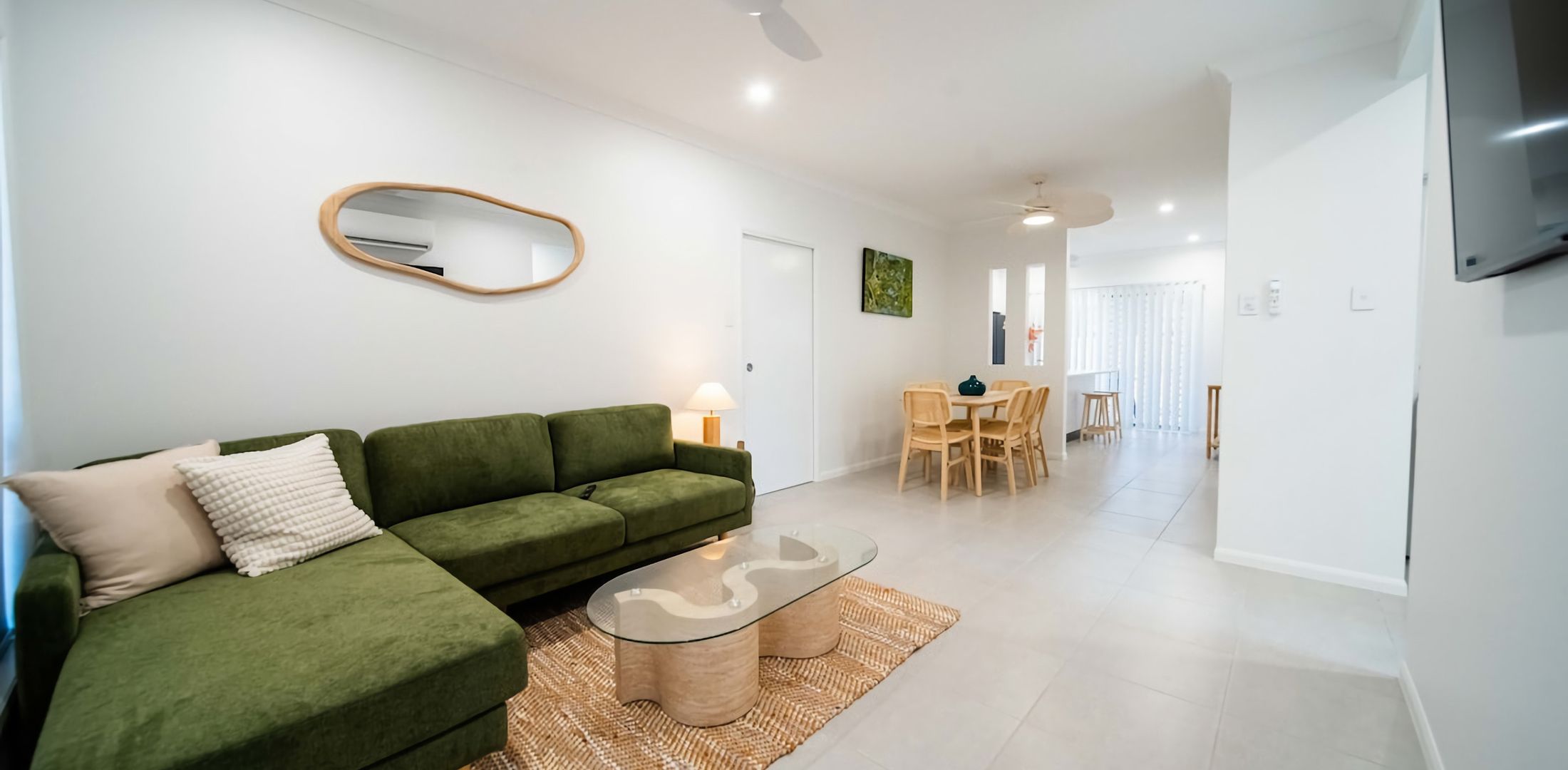 Living room image 1
