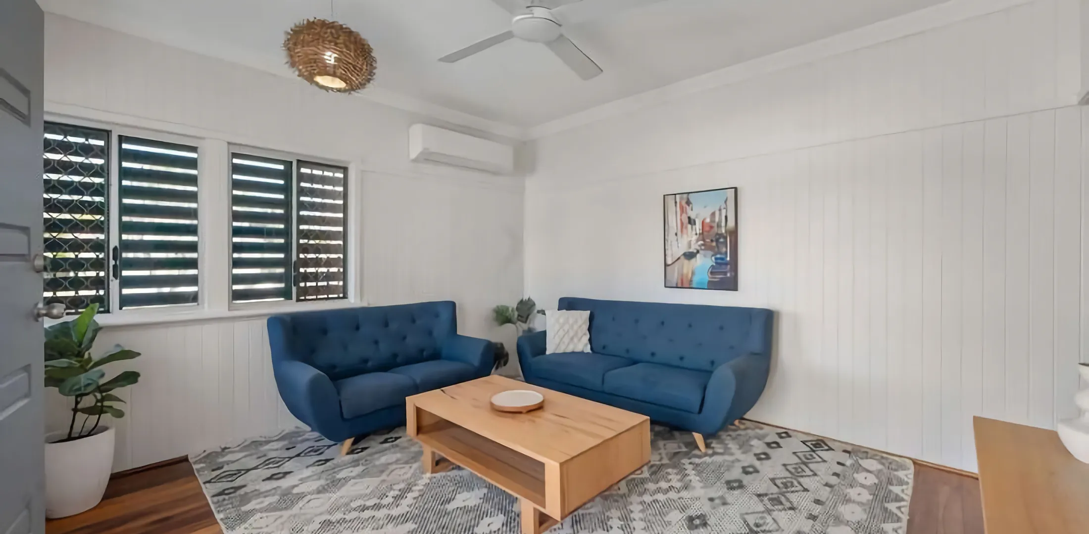 Living room image 1