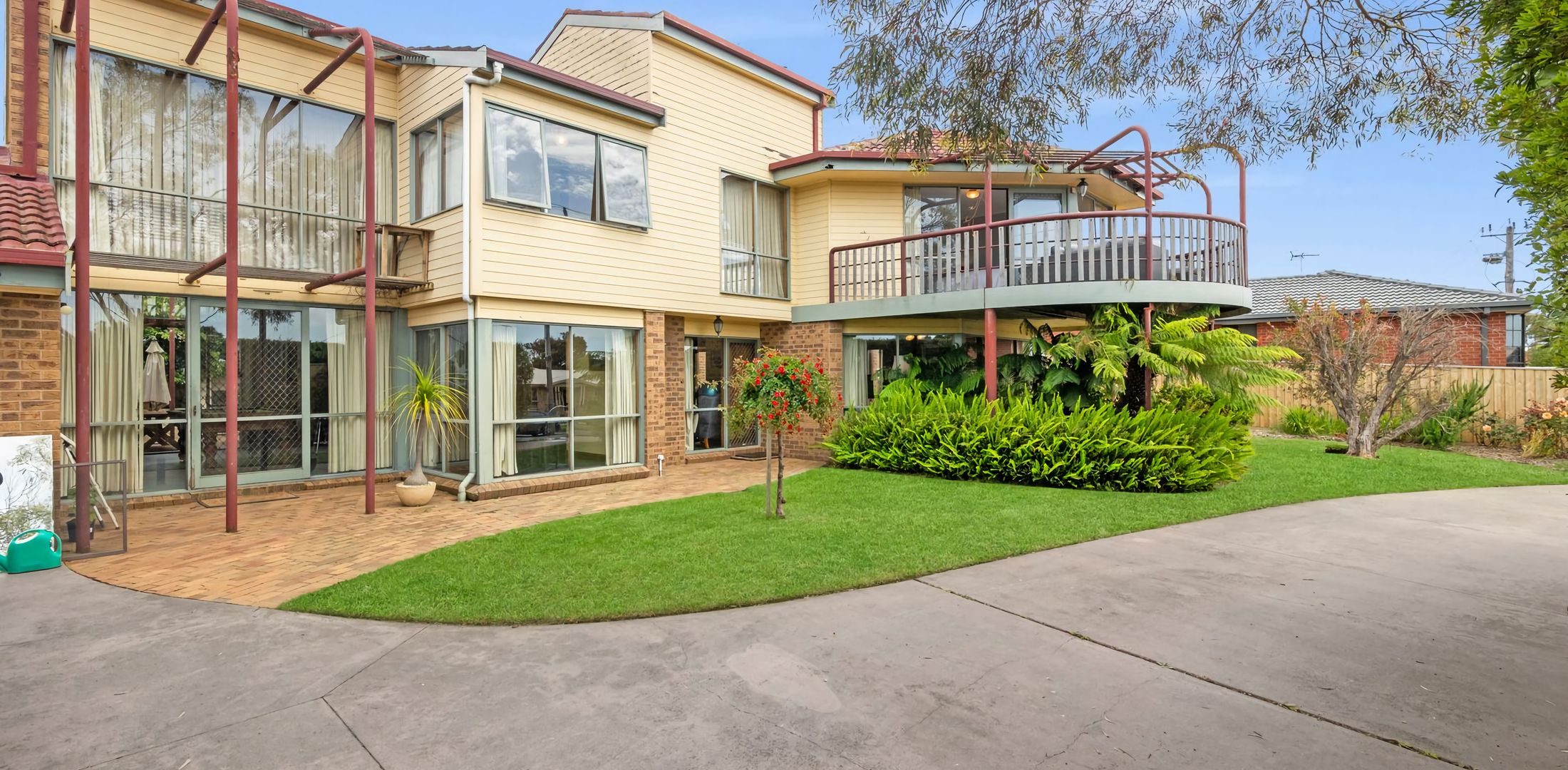 Spacious Family Retreat on Fischer 4