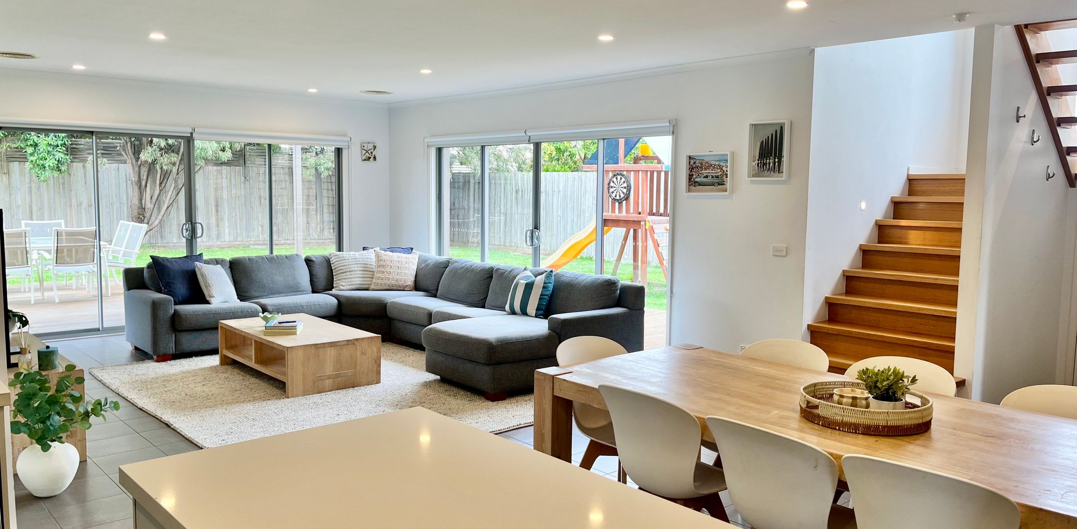 Spacious Coastal Retreat 400m to the Beach