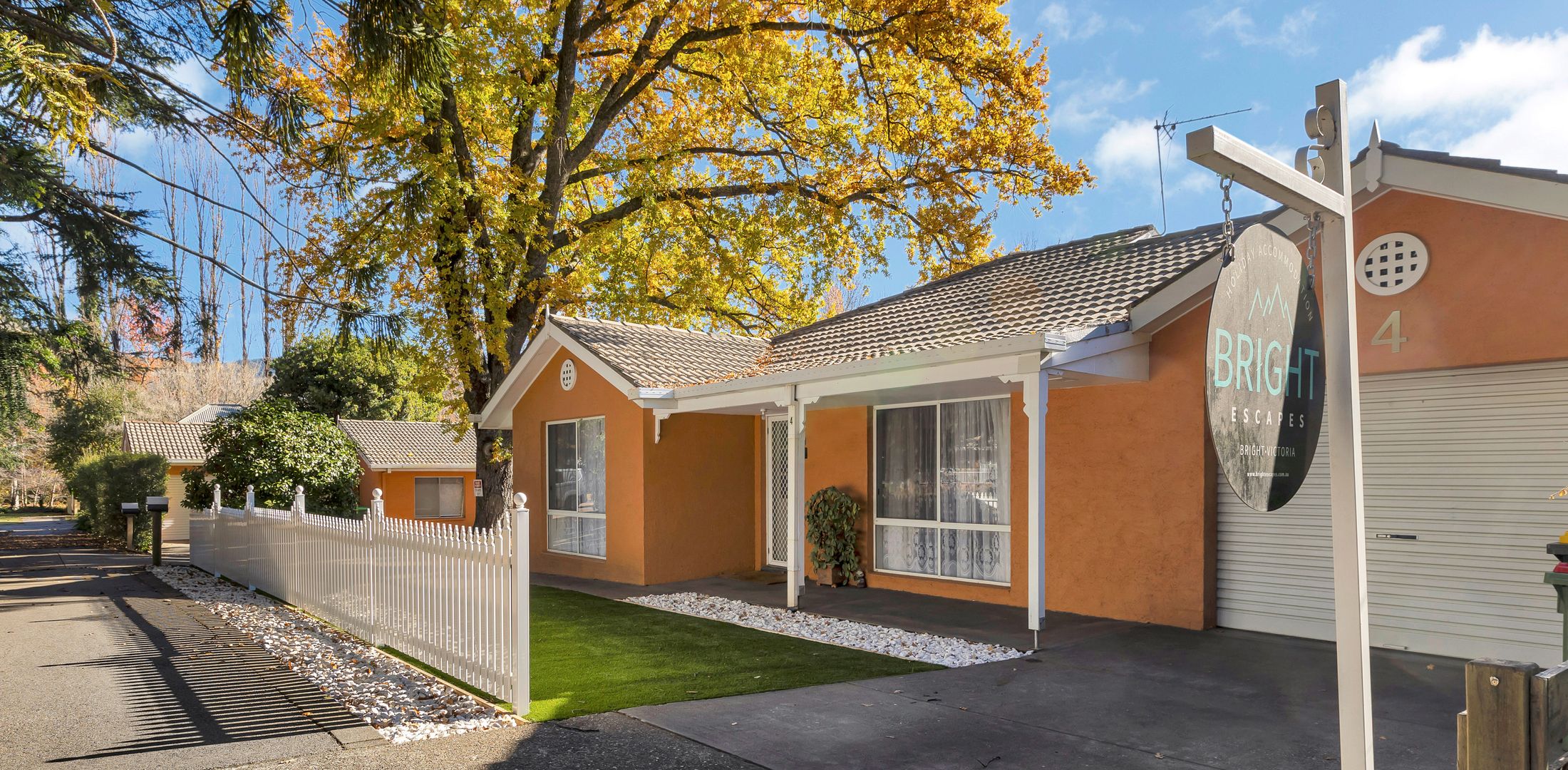 Wood Street Central – Central location!