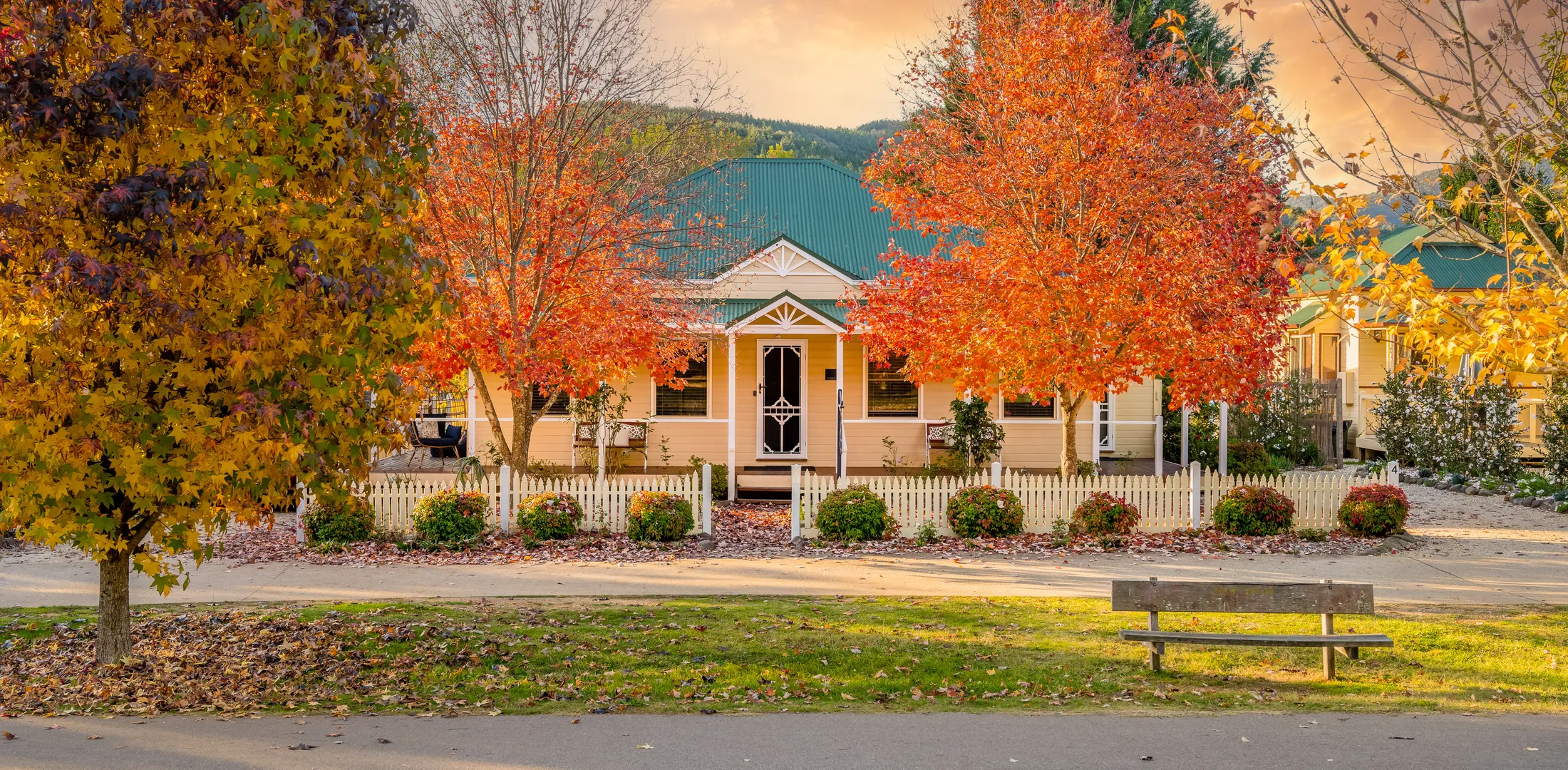 Autumn Beauty – Garden Cottage 4
