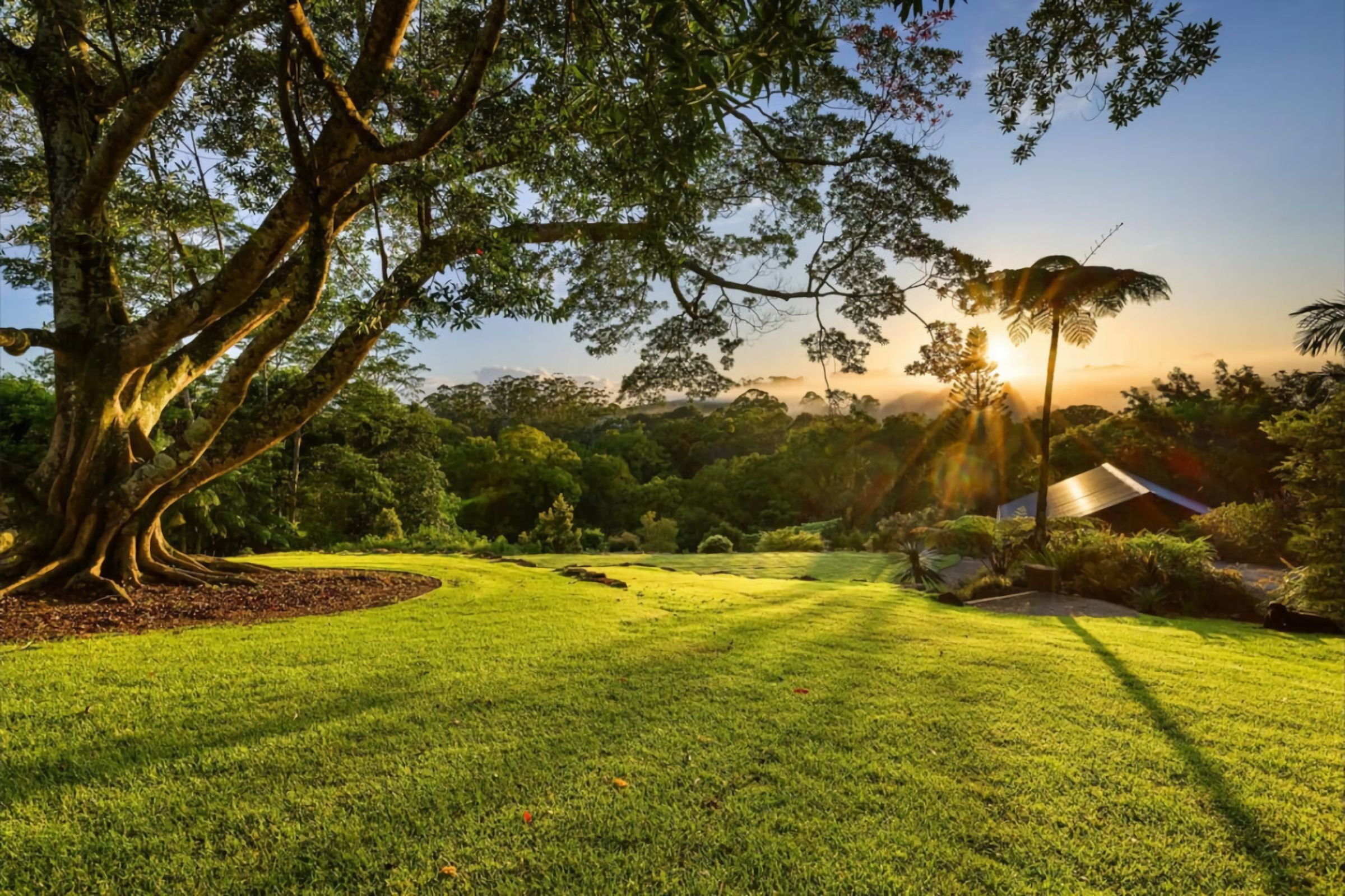 Charlotte Estate Luxury Byron Retreat w Pool Events