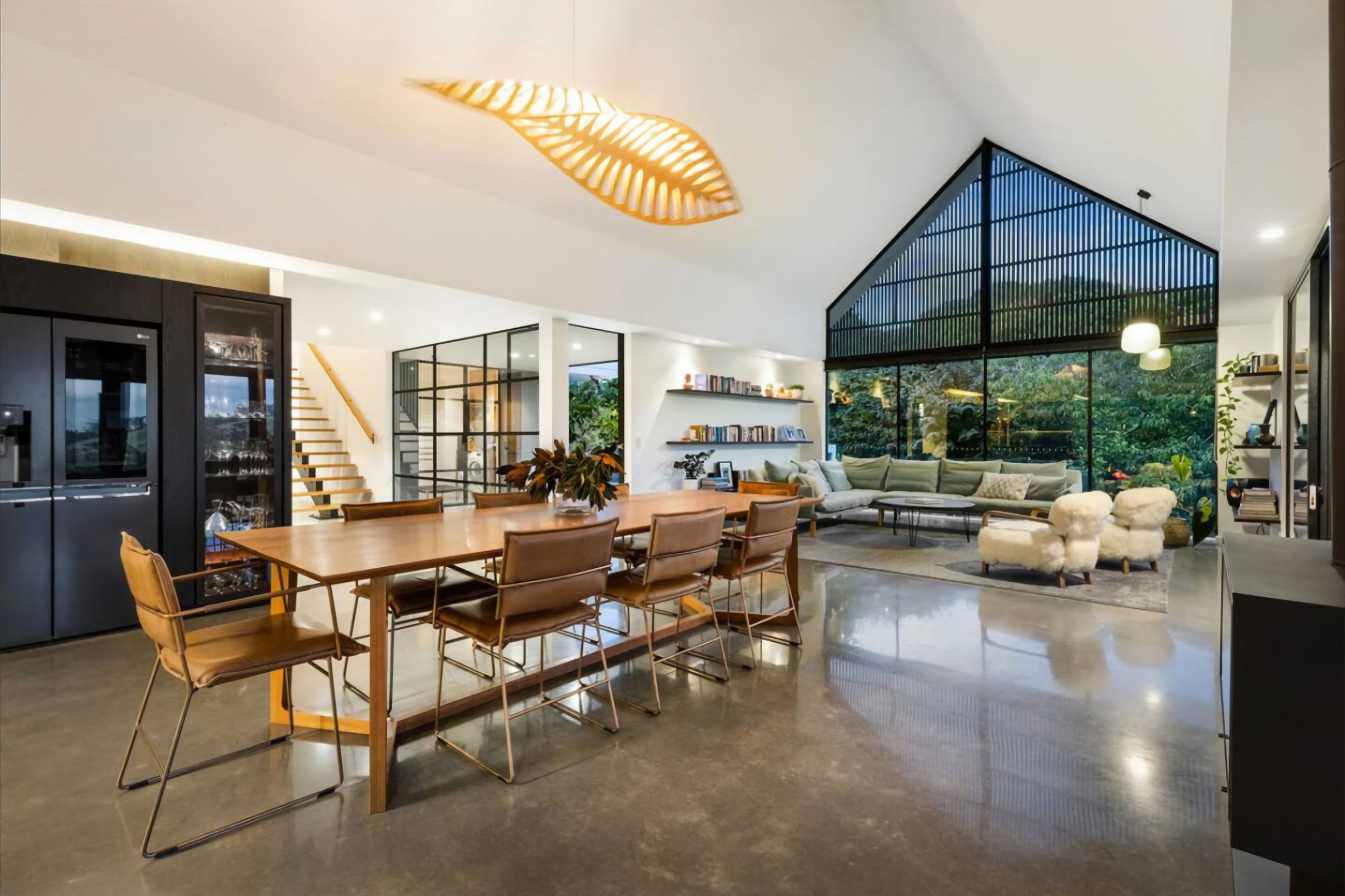 Charlotte Estate Luxury Byron Retreat w Pool Events