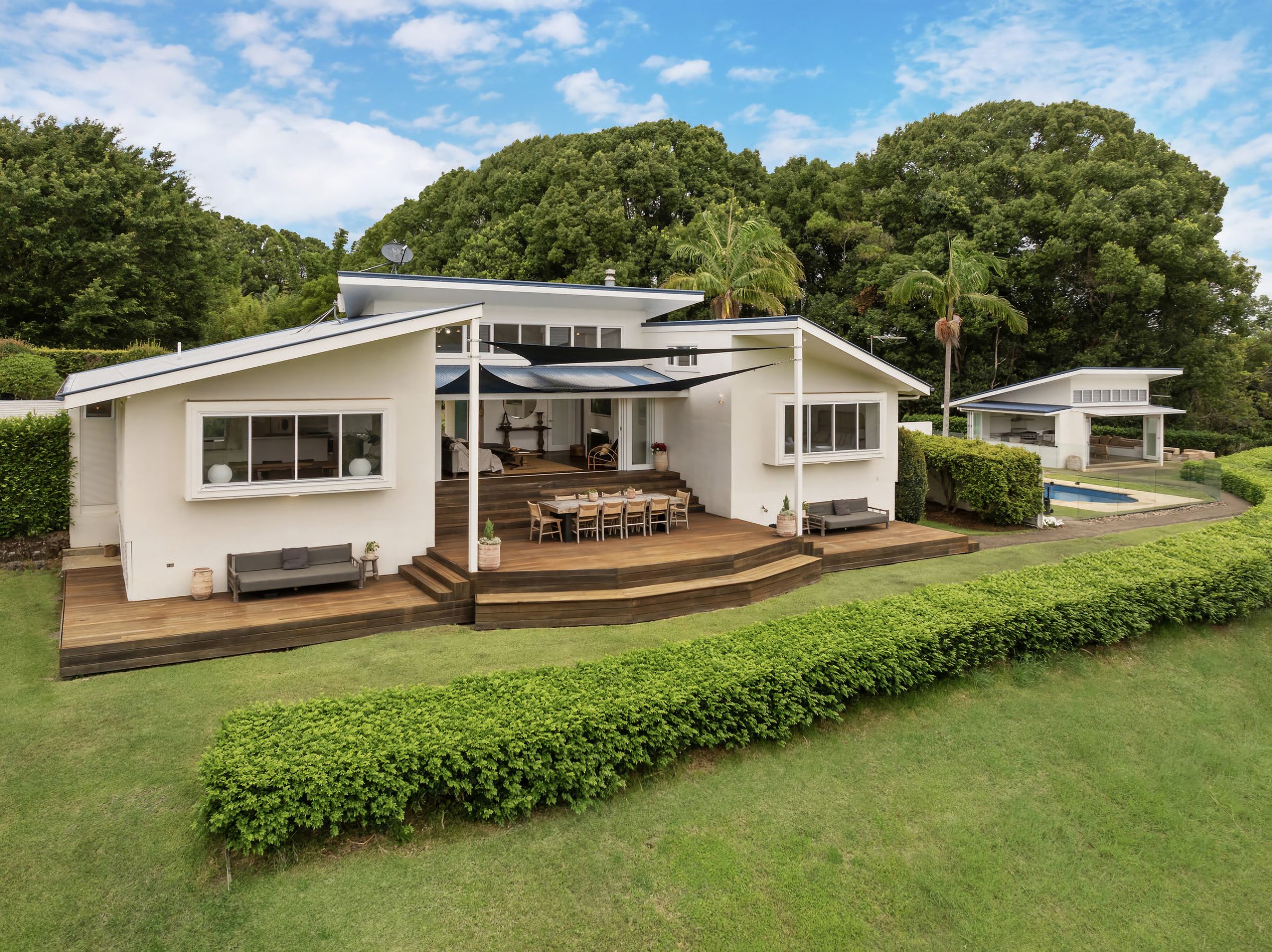 Byrons Brae Tranquil Estate w Pool Views