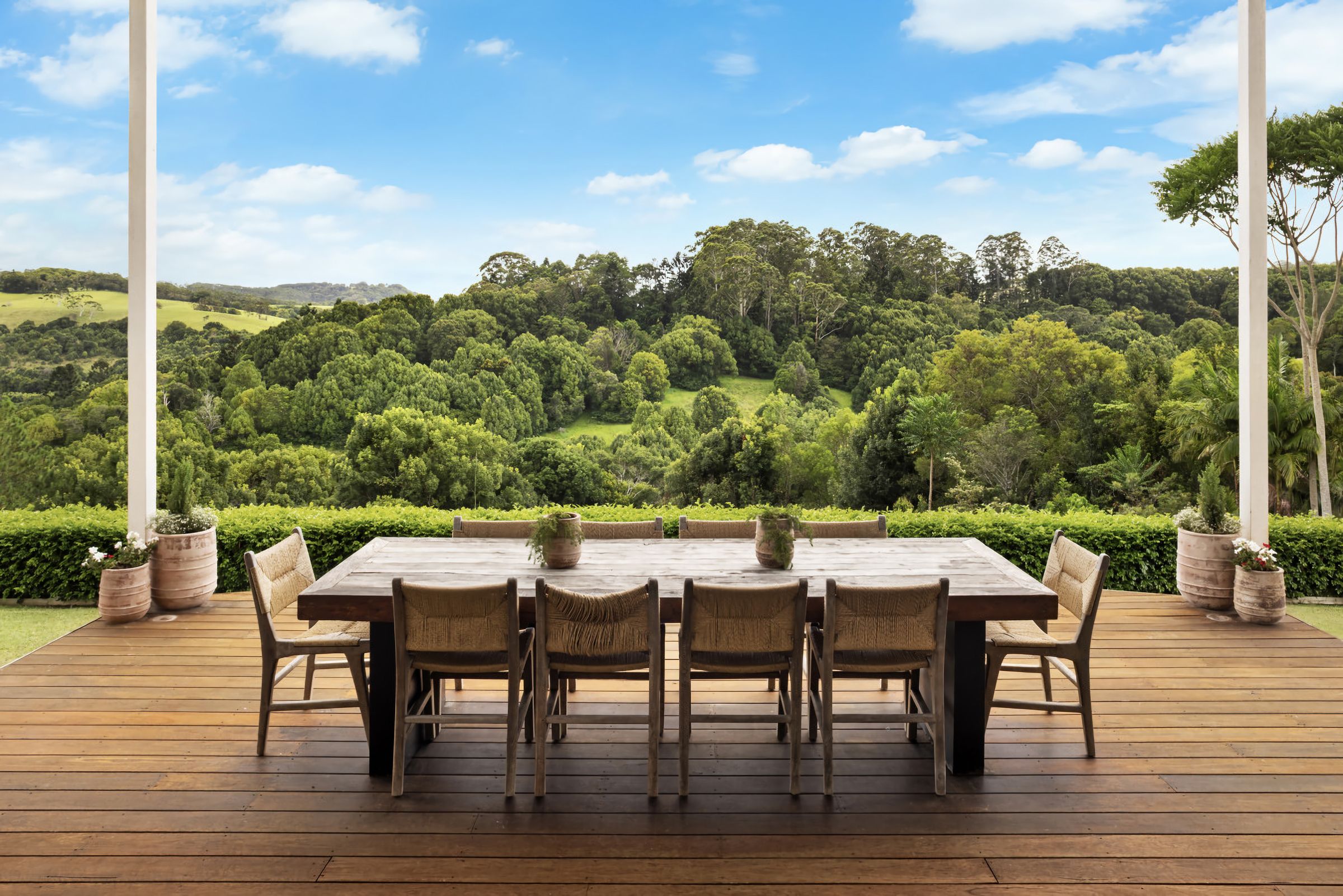 Byrons Brae Tranquil Estate w Pool Views