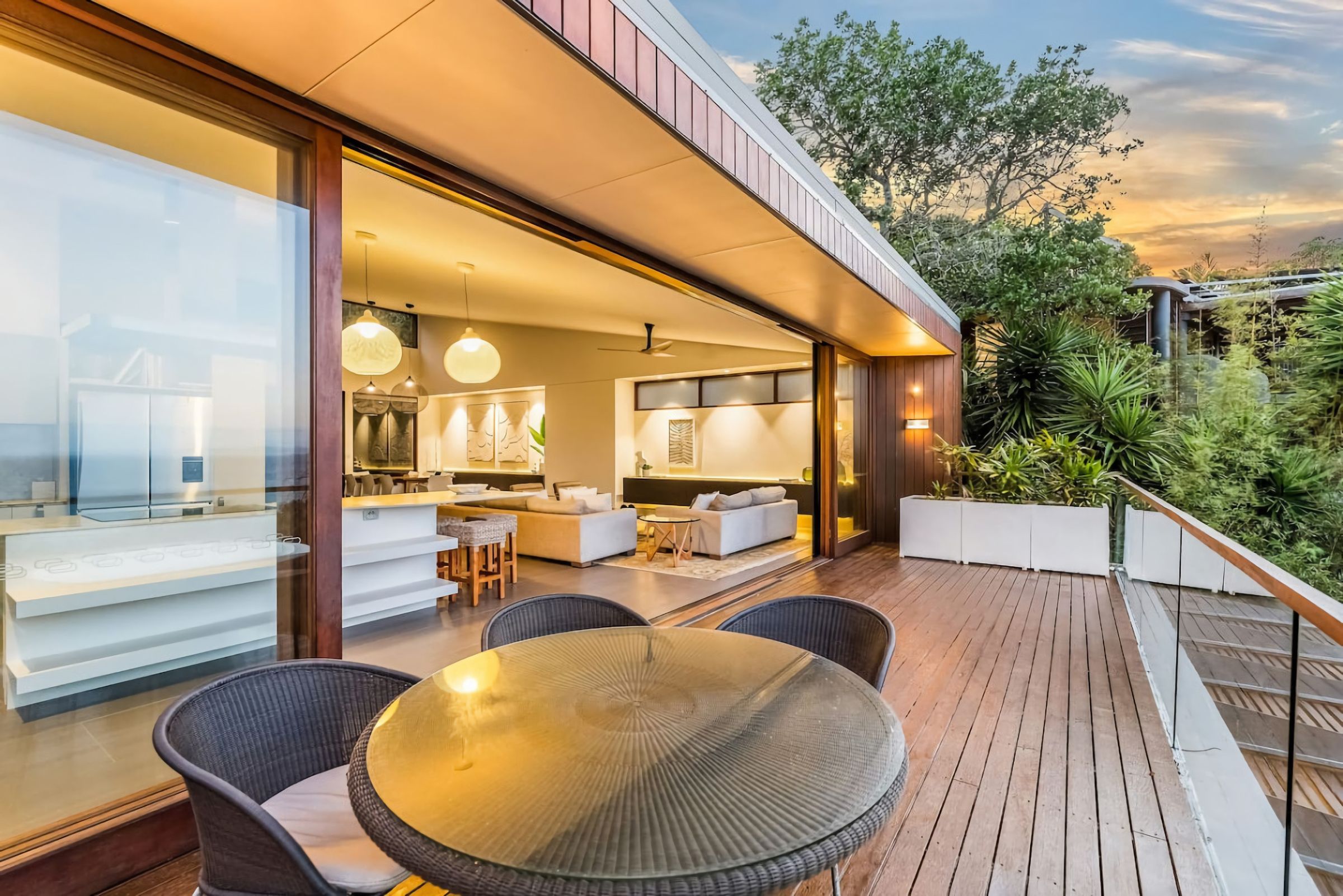 Blue at Wategos Luxury Beach Retreat