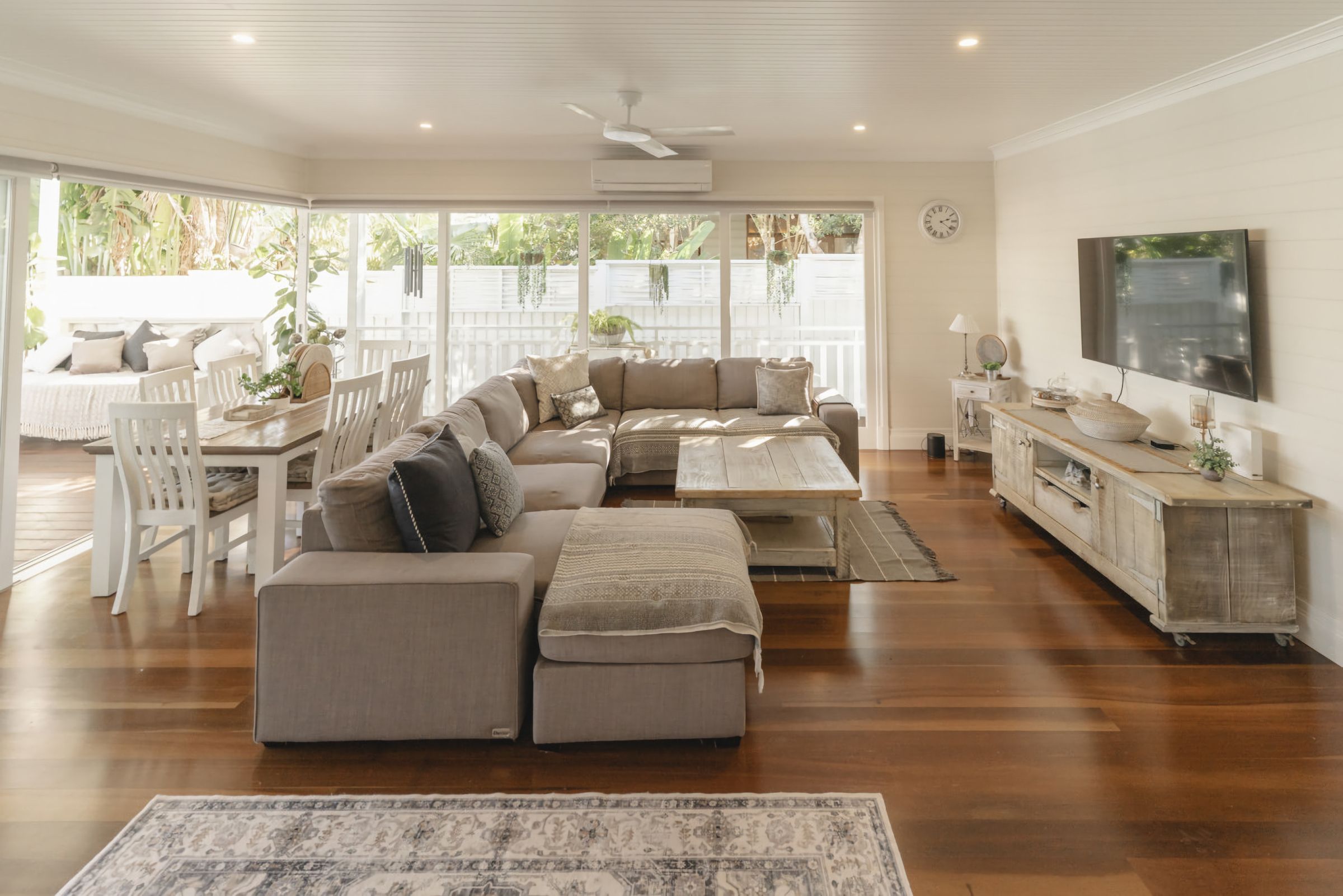 Stanhope Byron Central Stay with Coastal Vibes