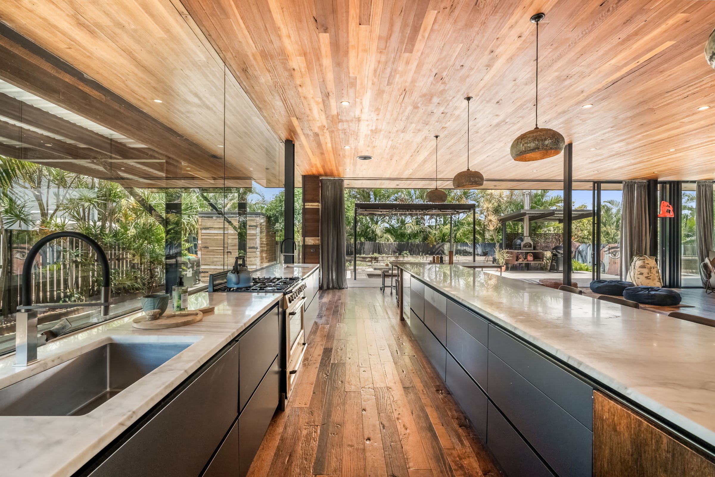 Beach Box at Belongil