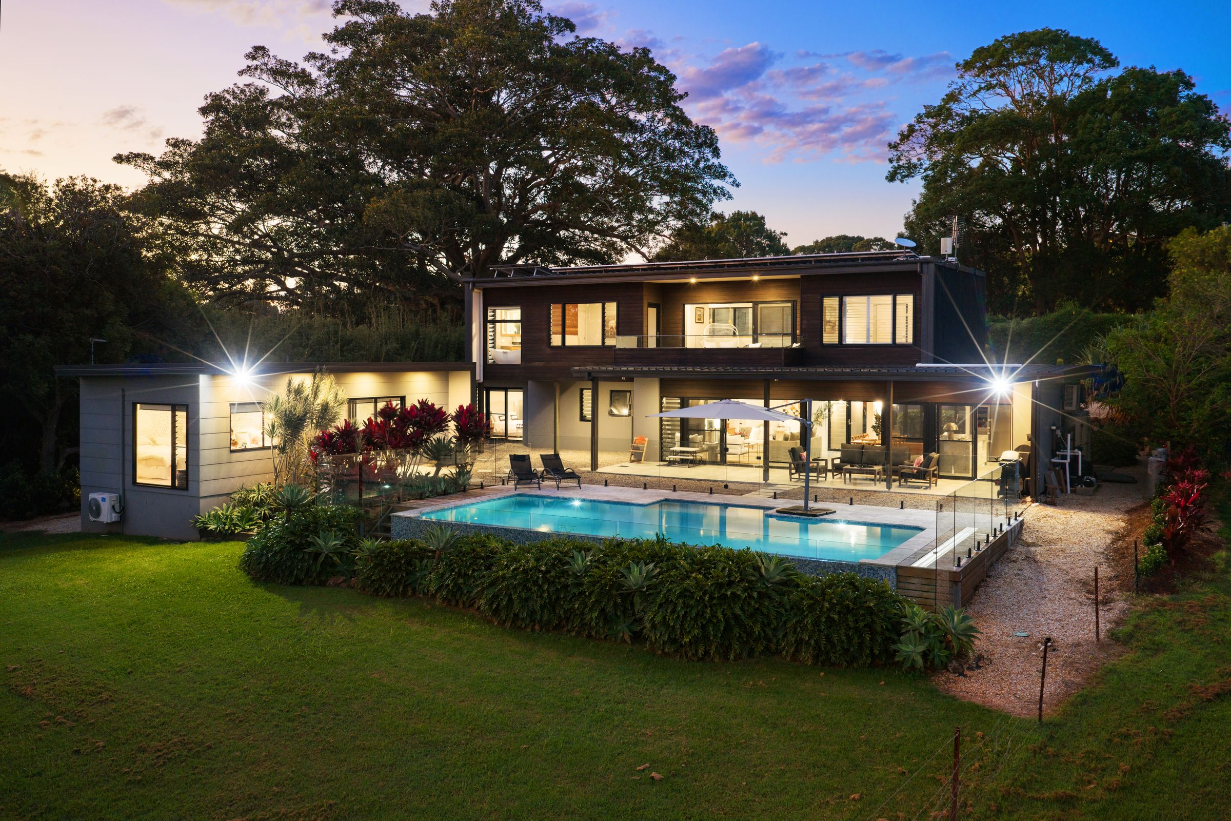 Born Kraal Luxe Hinterland Escape Pool Firepit Views