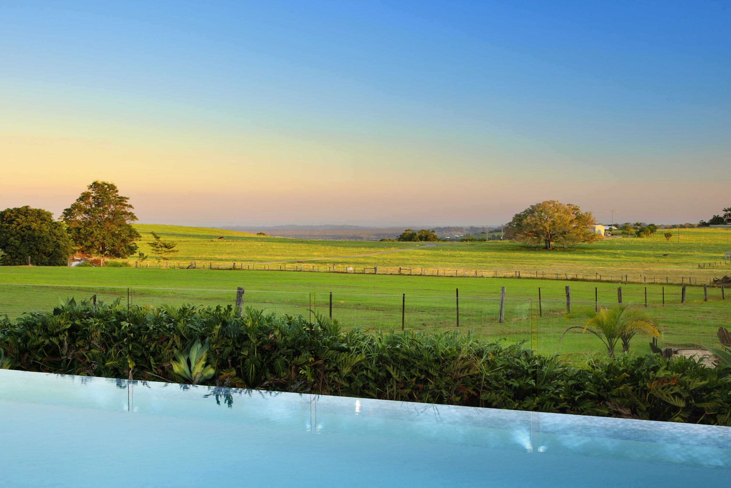 Born Kraal Luxe Hinterland Escape Pool Firepit Views