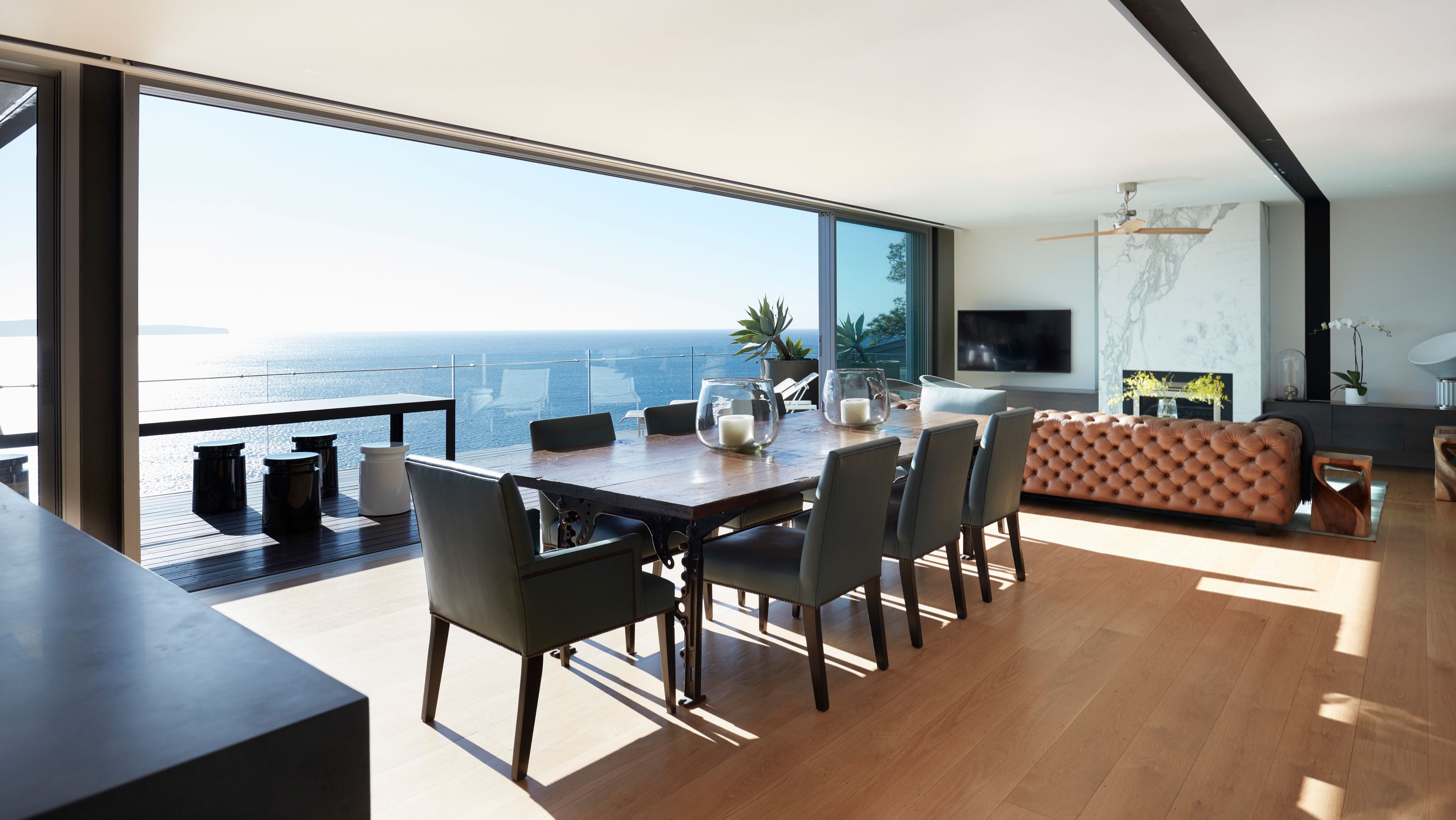 Pinnacle | Contemporary Hotels
