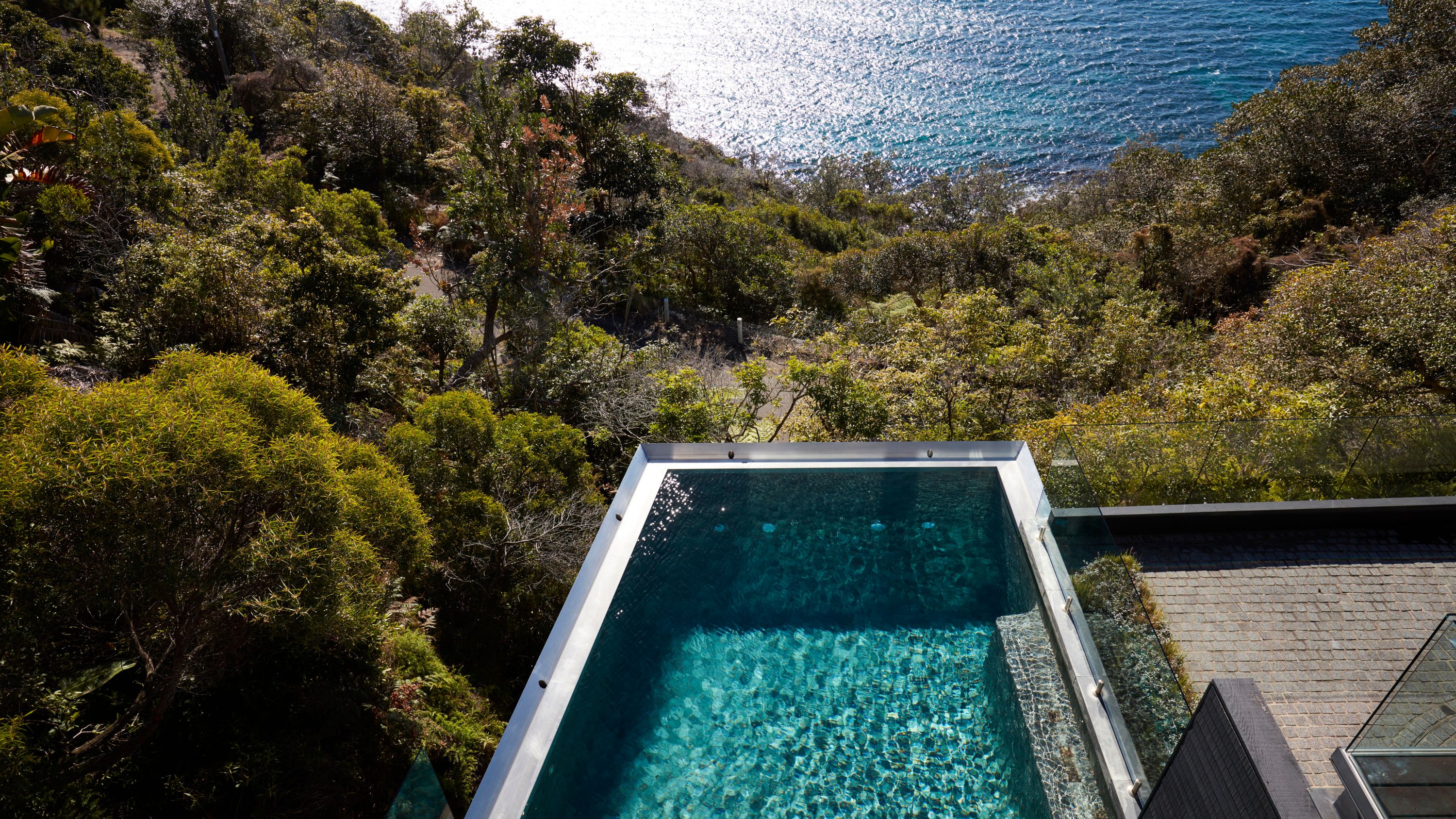 Pinnacle | Contemporary Hotels