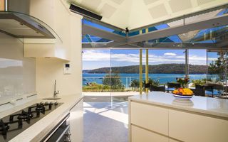 THE GLASS HOUSE